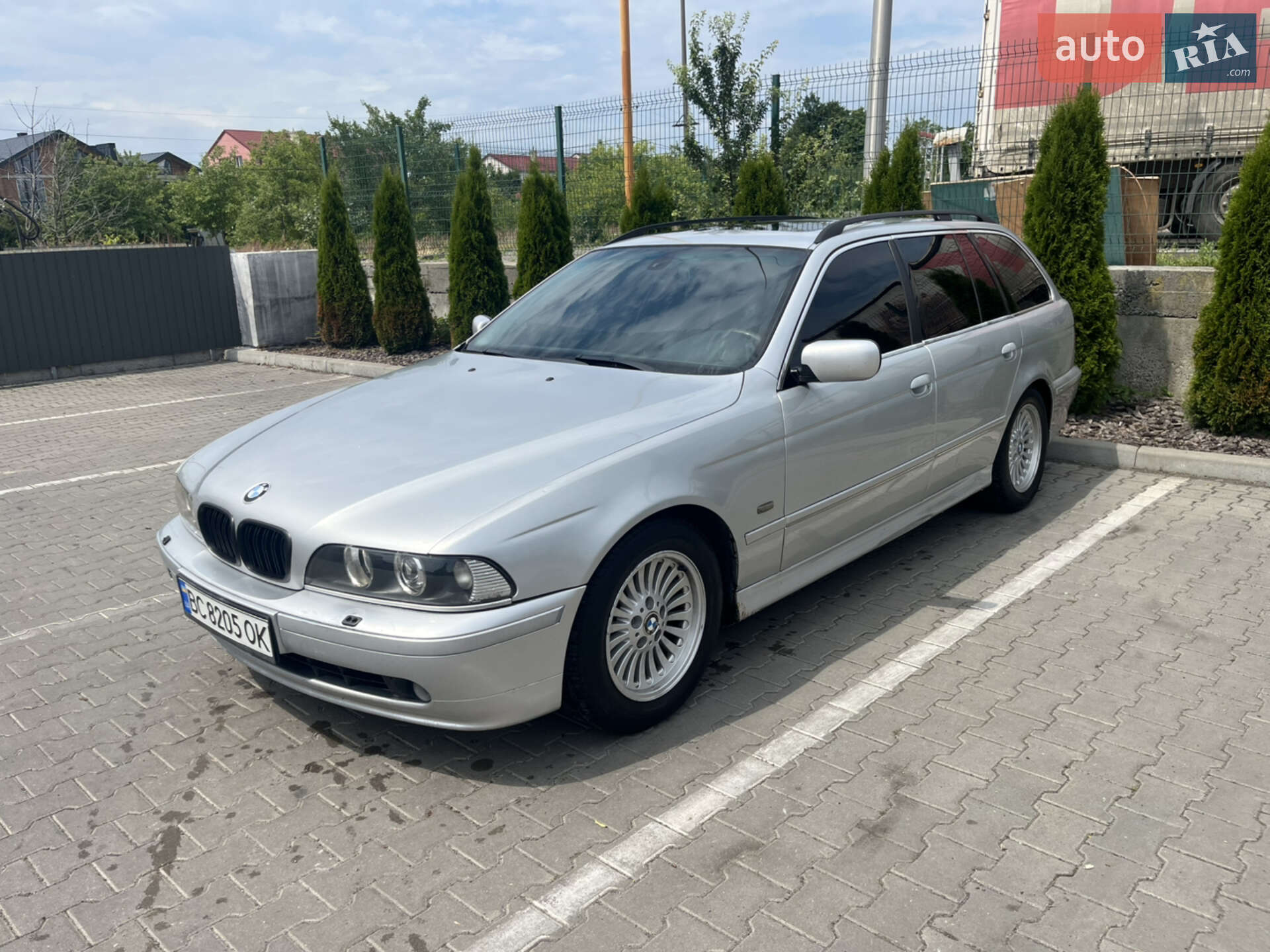 Головне фото звіту автомобіля BMW 525 2002
