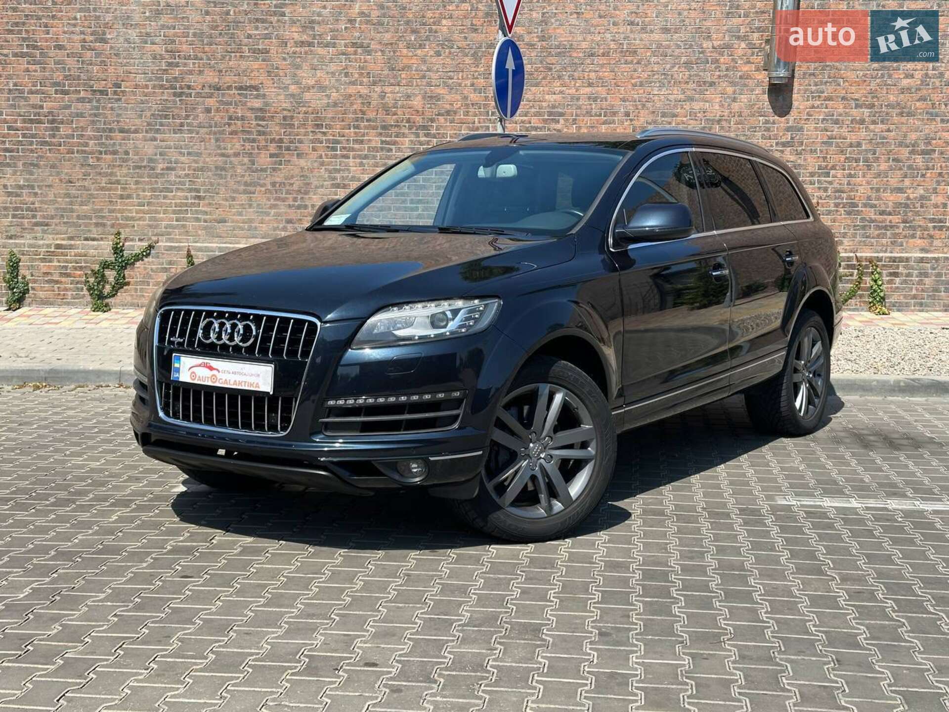 AUDI Q7