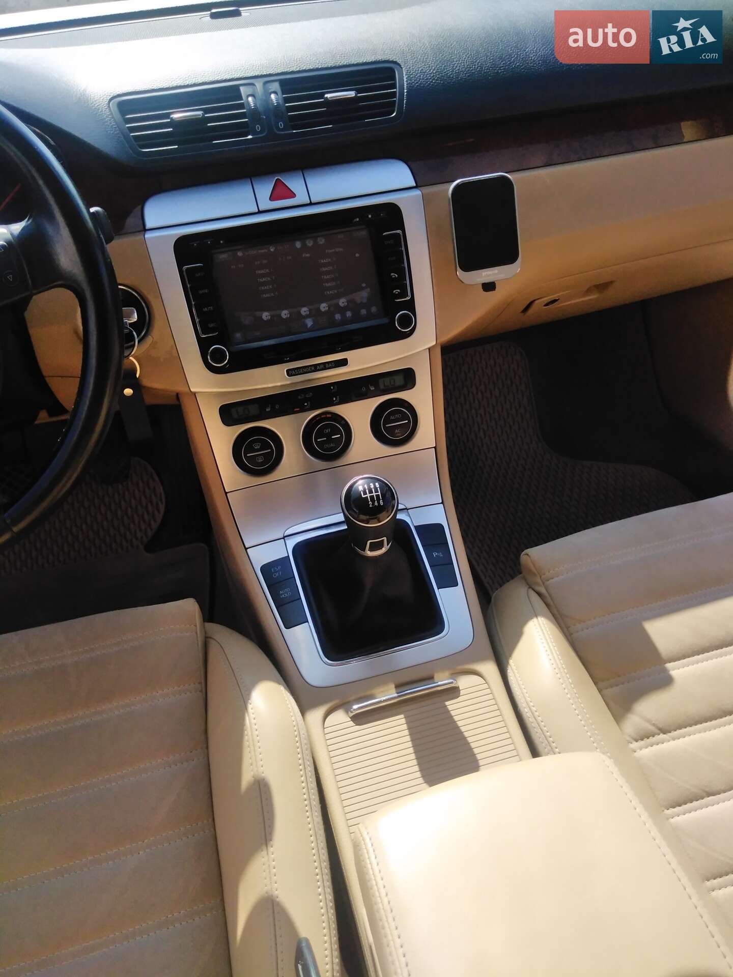VOLKSWAGEN PASSAT 2008