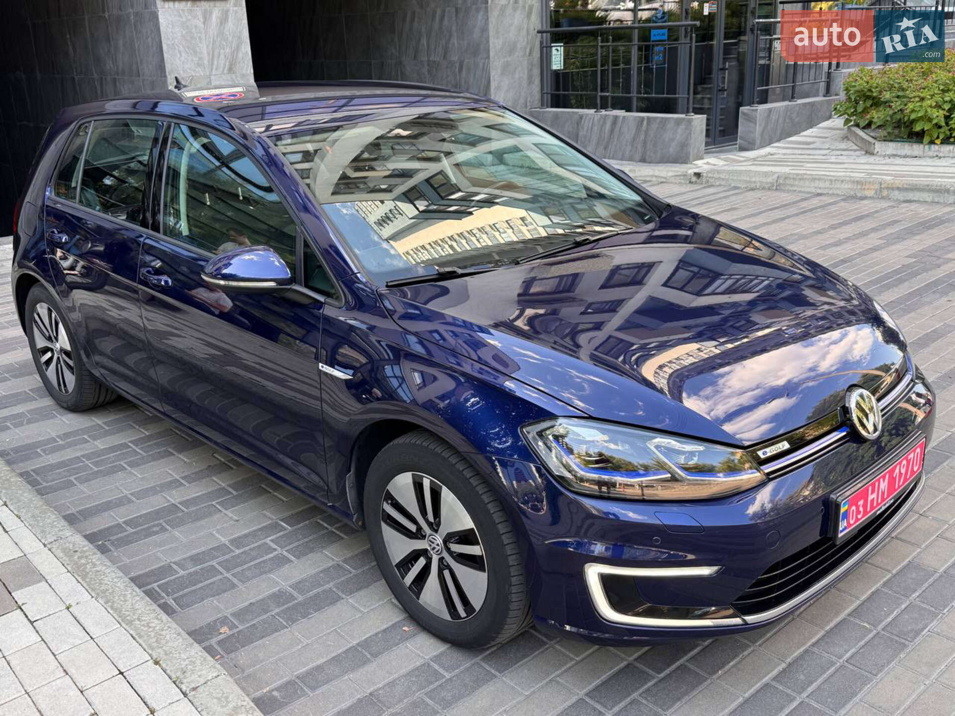 VOLKSWAGEN E-GOLF 2017