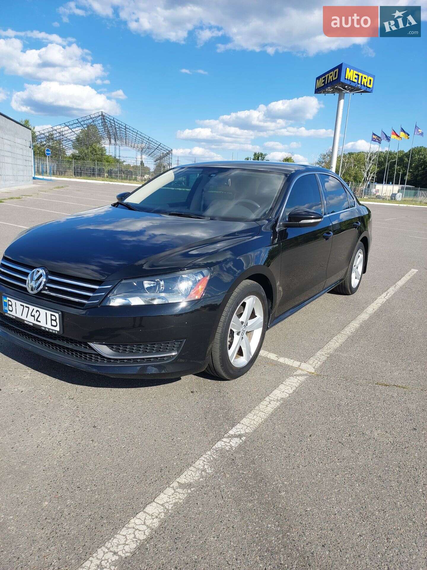 VOLKSWAGEN PASSAT 2011