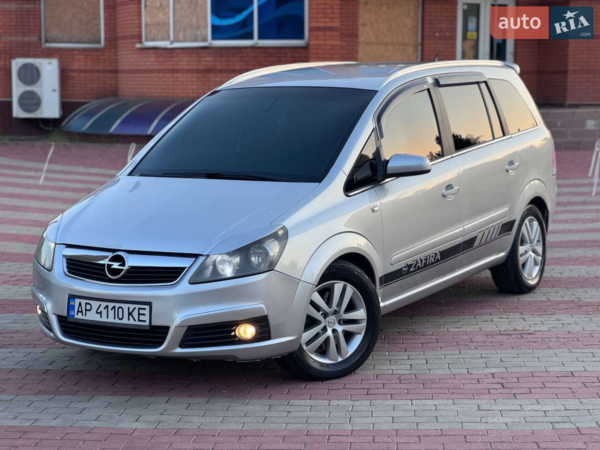 Головне фото звіту автомобіля OPEL ZAFIRA 2007