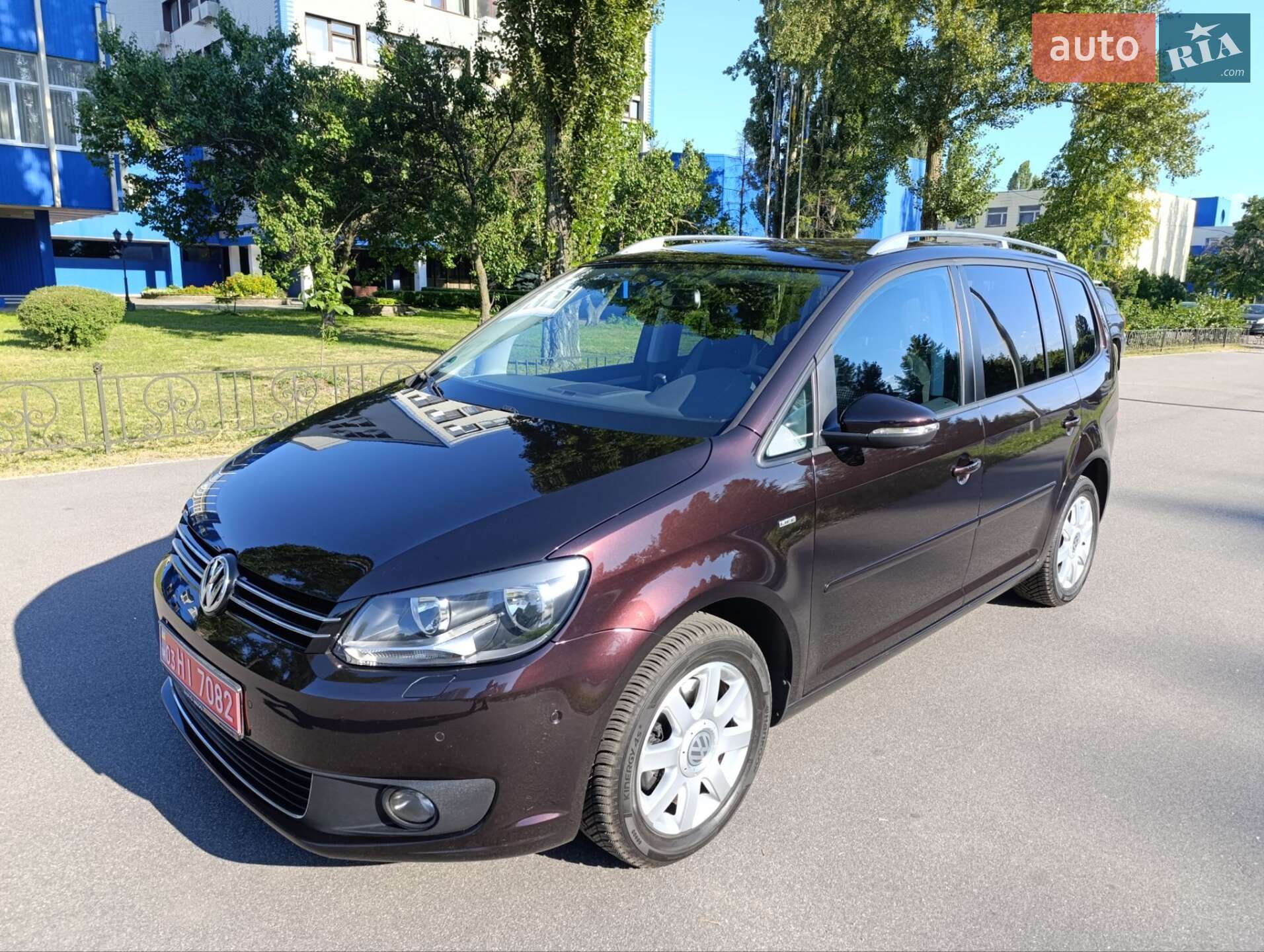 VOLKSWAGEN TOURAN 2013