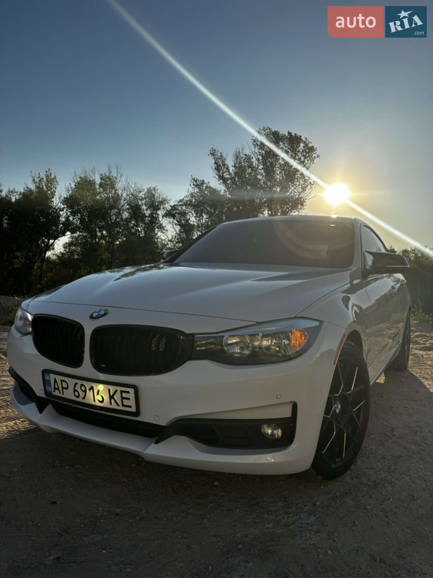 BMW 328I