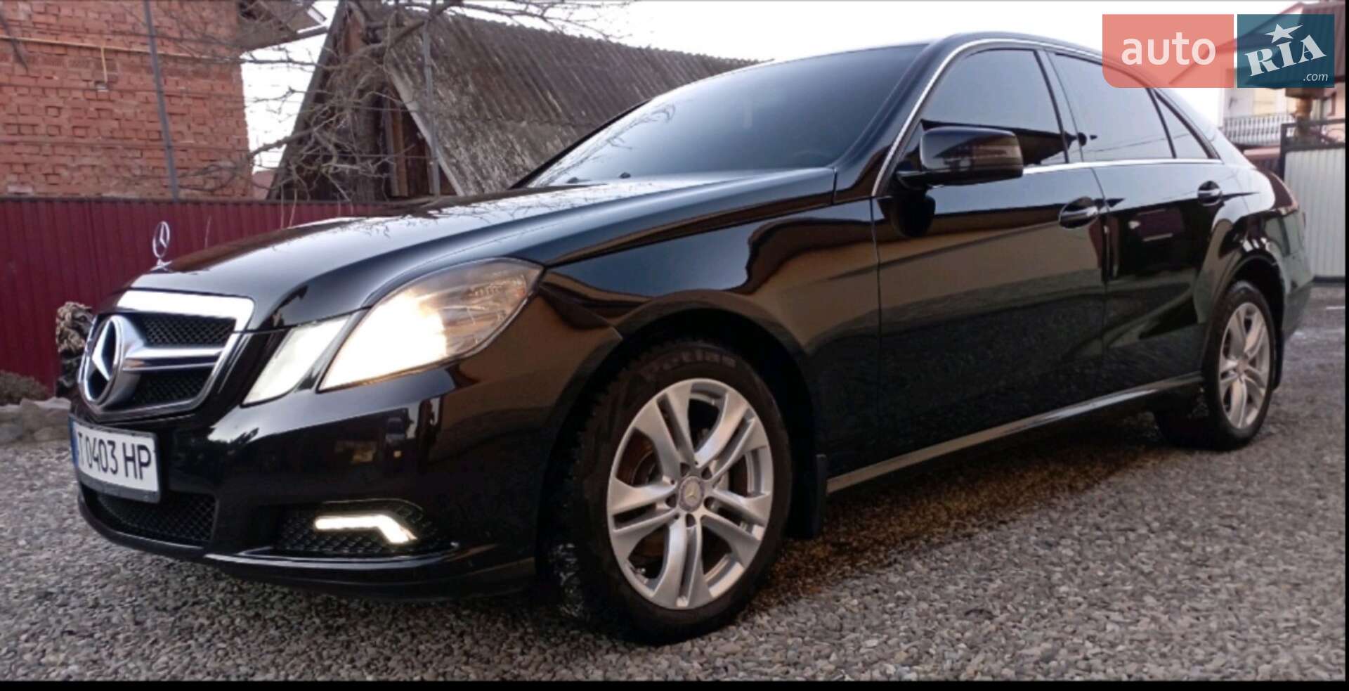 MERCEDES-BENZ E 200 2010