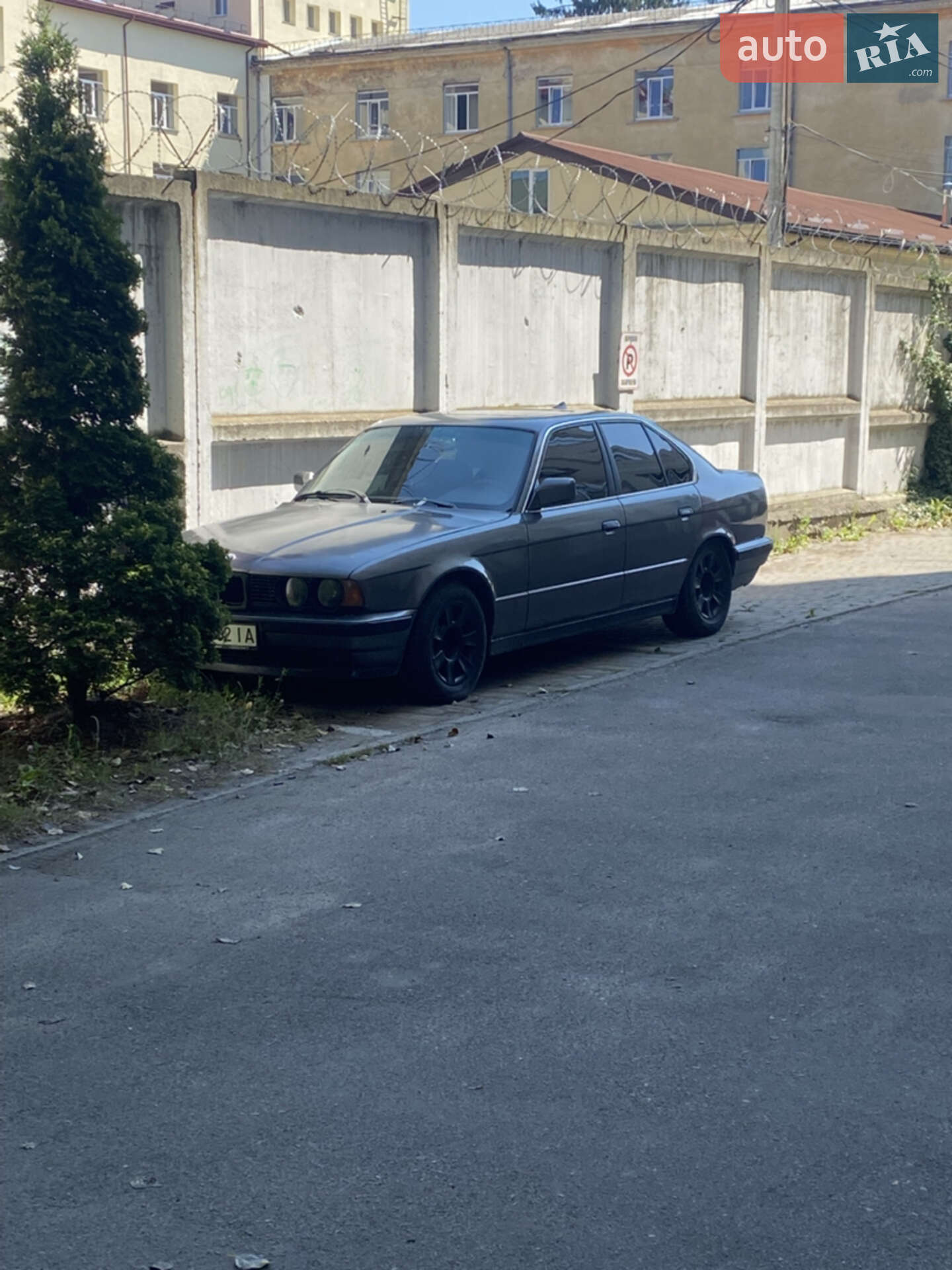 BMW 525 1988