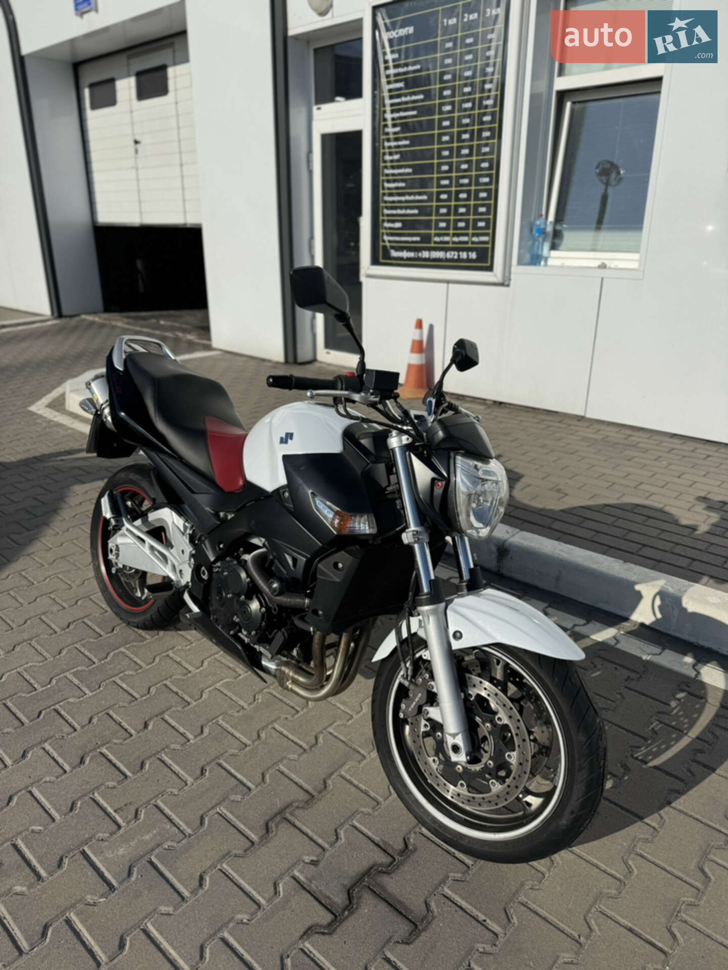 SUZUKI GSR600 2007