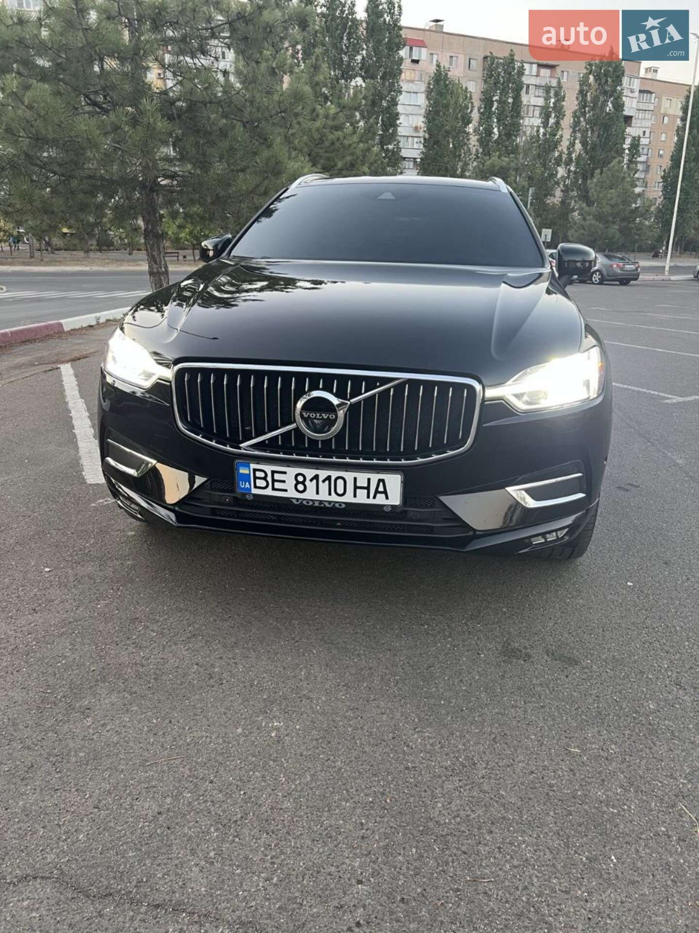 VOLVO XC60 2019