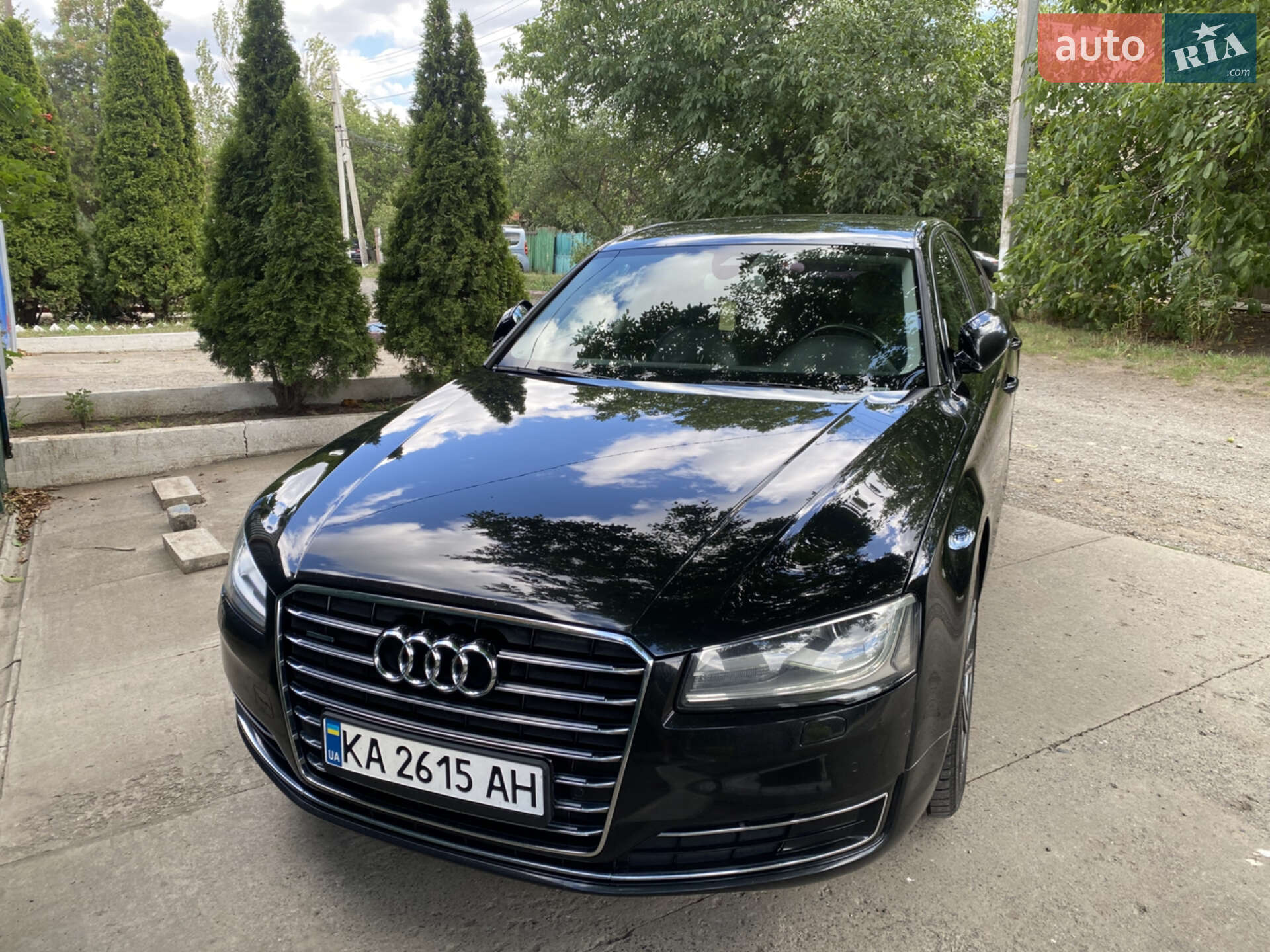 AUDI A8