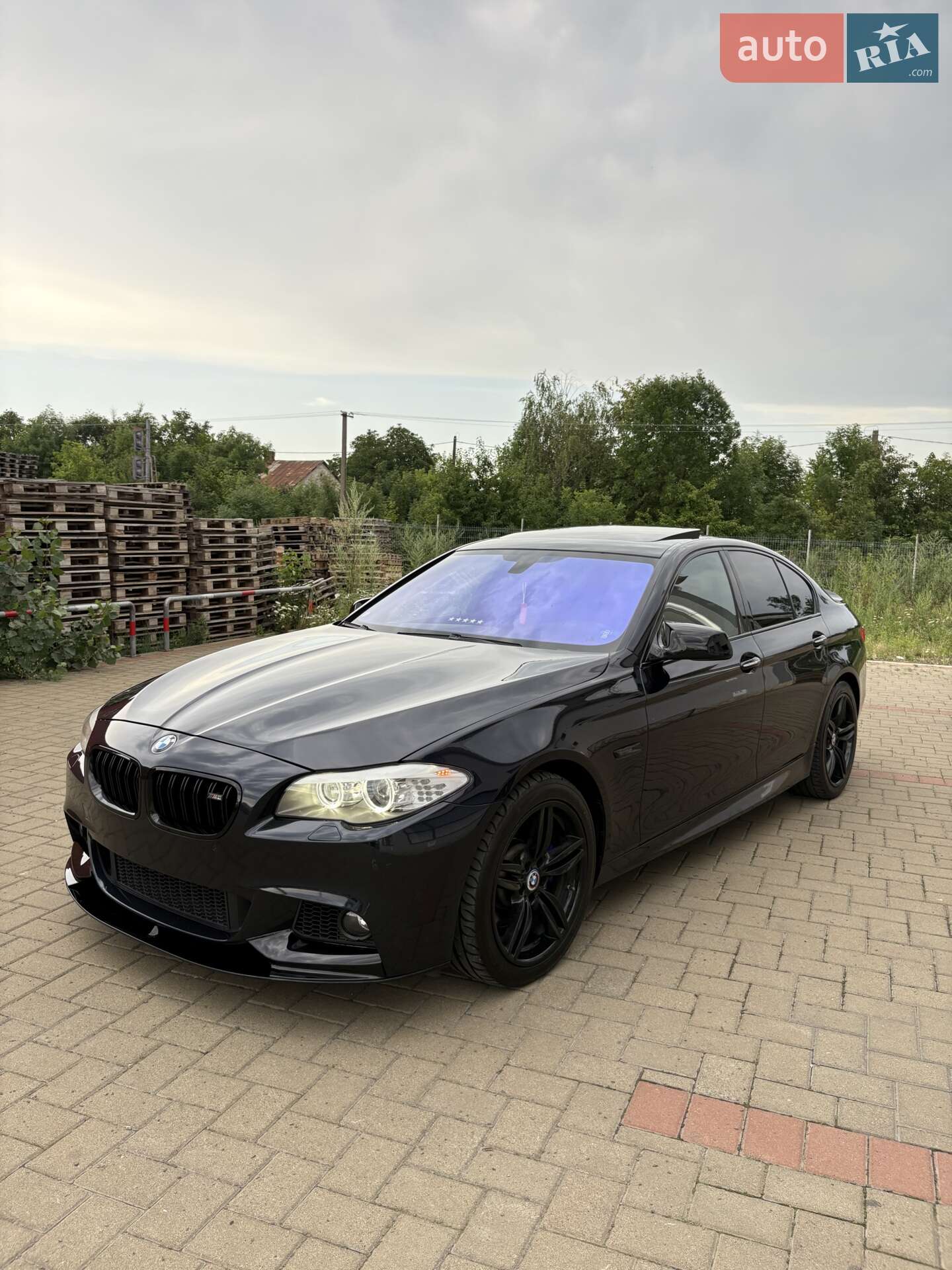 BMW 535XI 2012