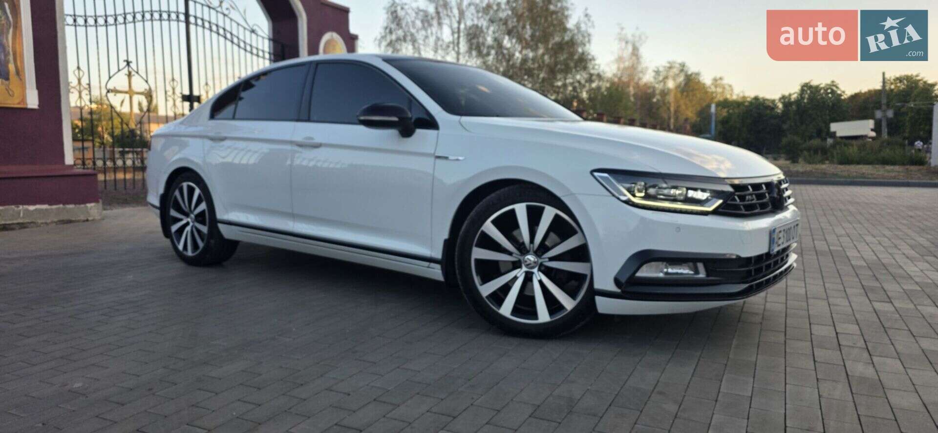 VOLKSWAGEN PASSAT 2015