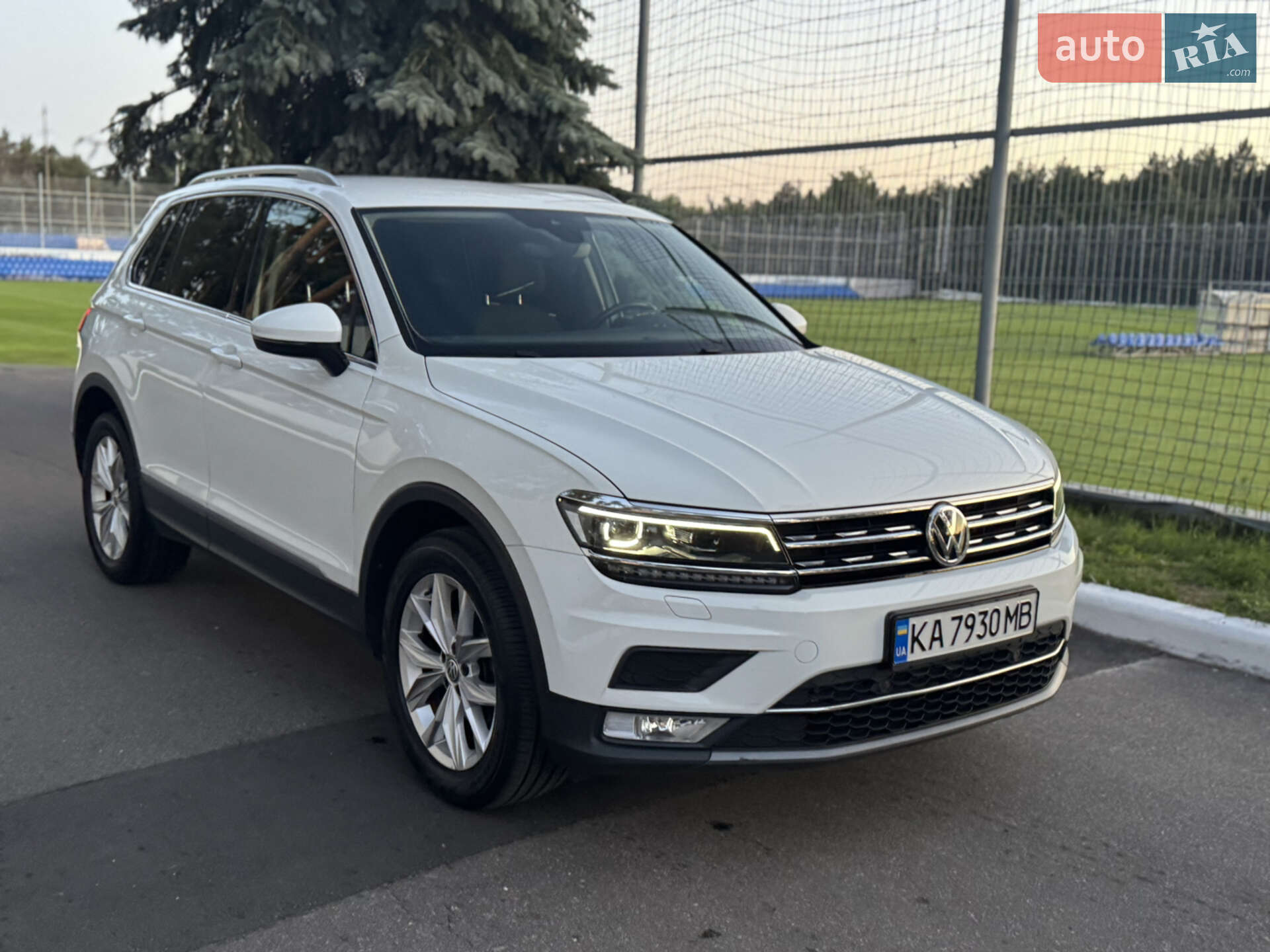 VOLKSWAGEN TIGUAN 2017