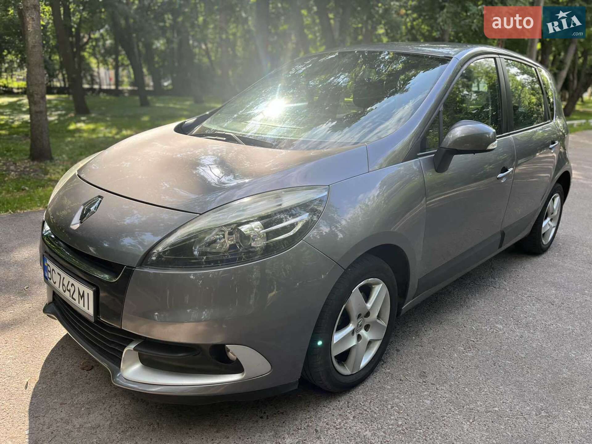 RENAULT SCENIC 2012