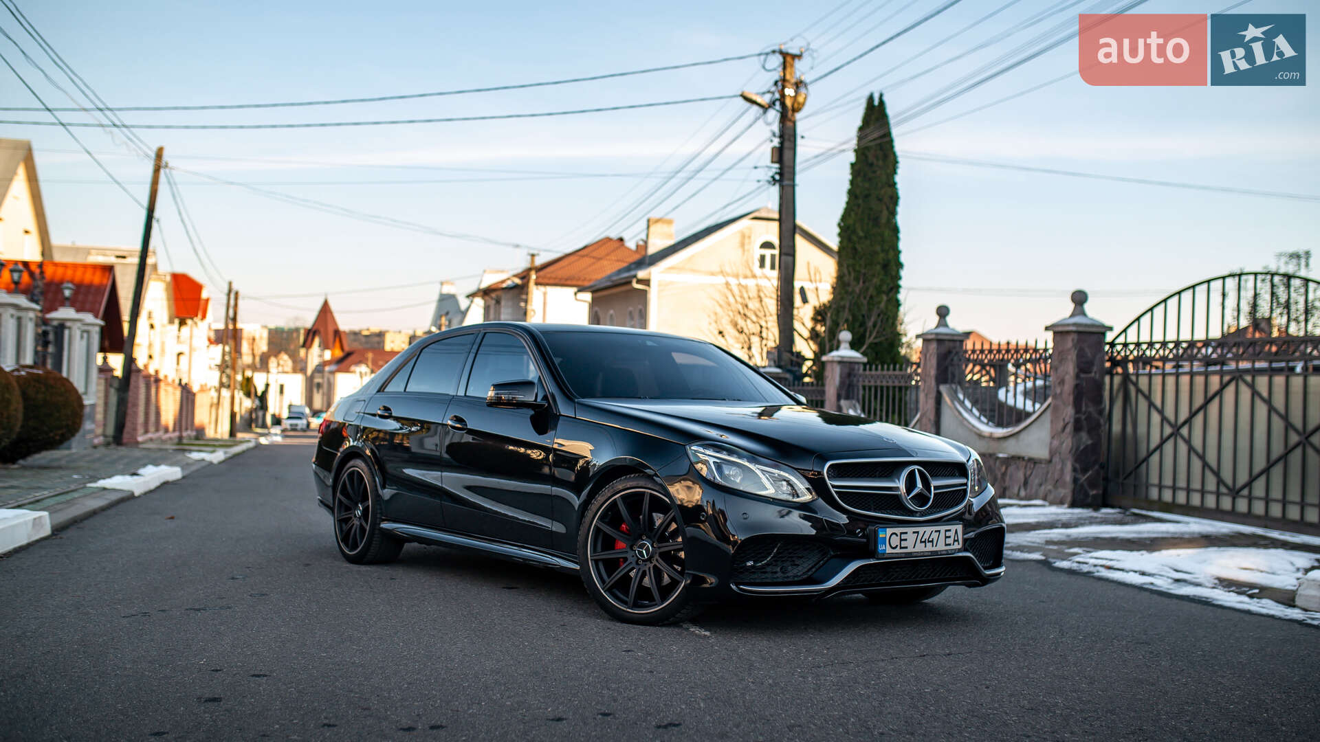 MERCEDES-BENZ E 300 2013