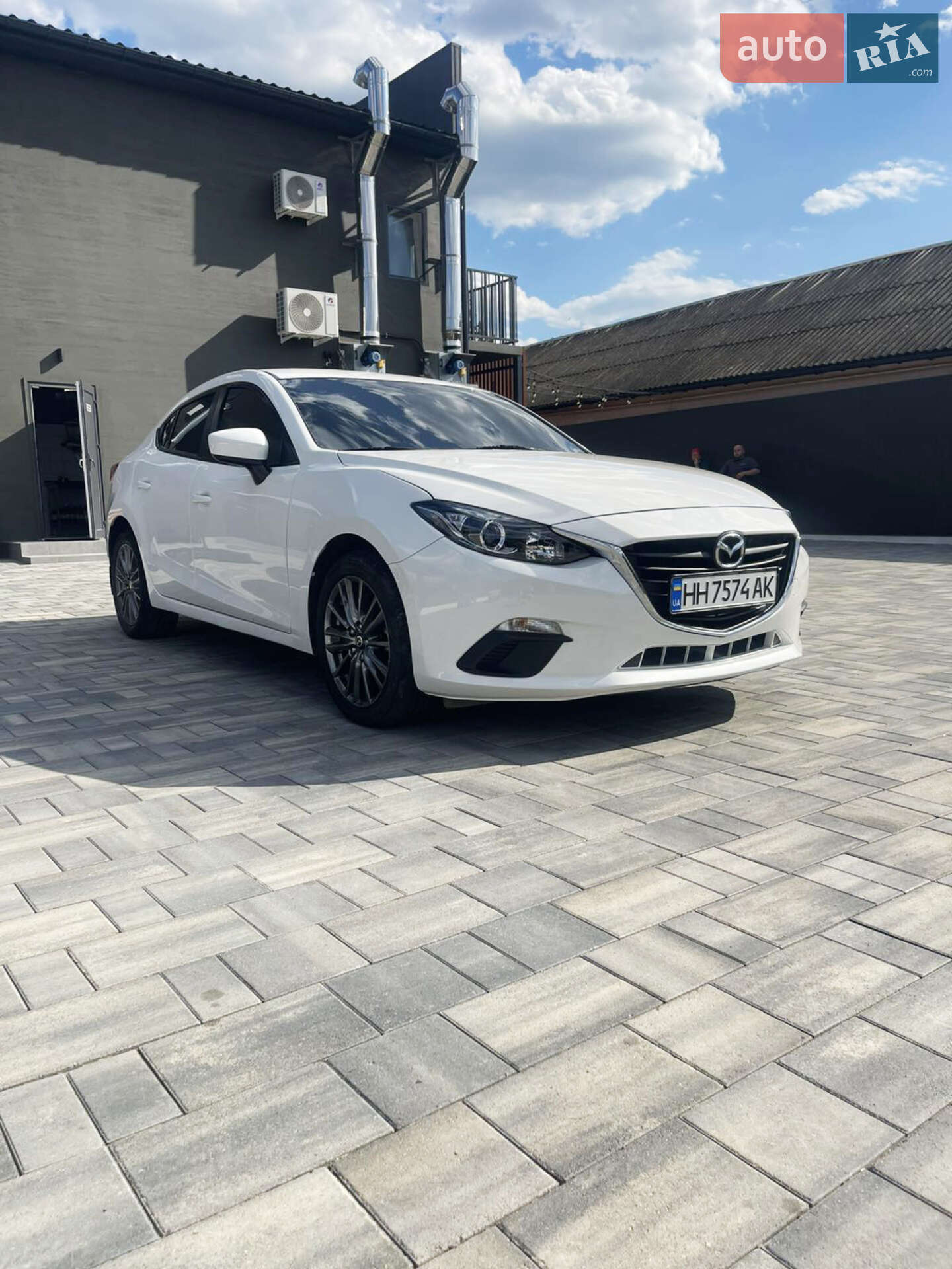 Головне фото звіту автомобіля MAZDA 3 2014