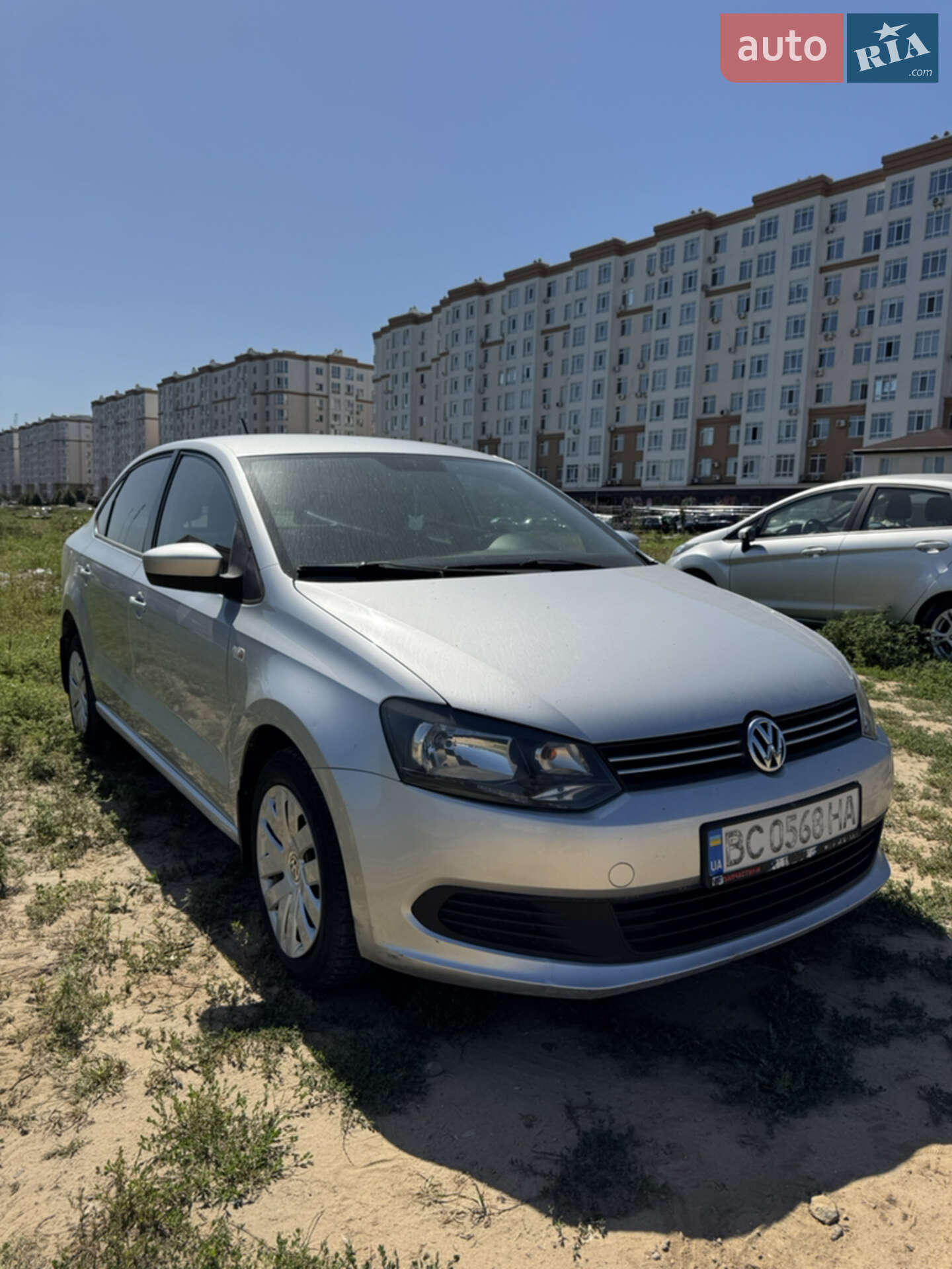 VOLKSWAGEN POLO 2013