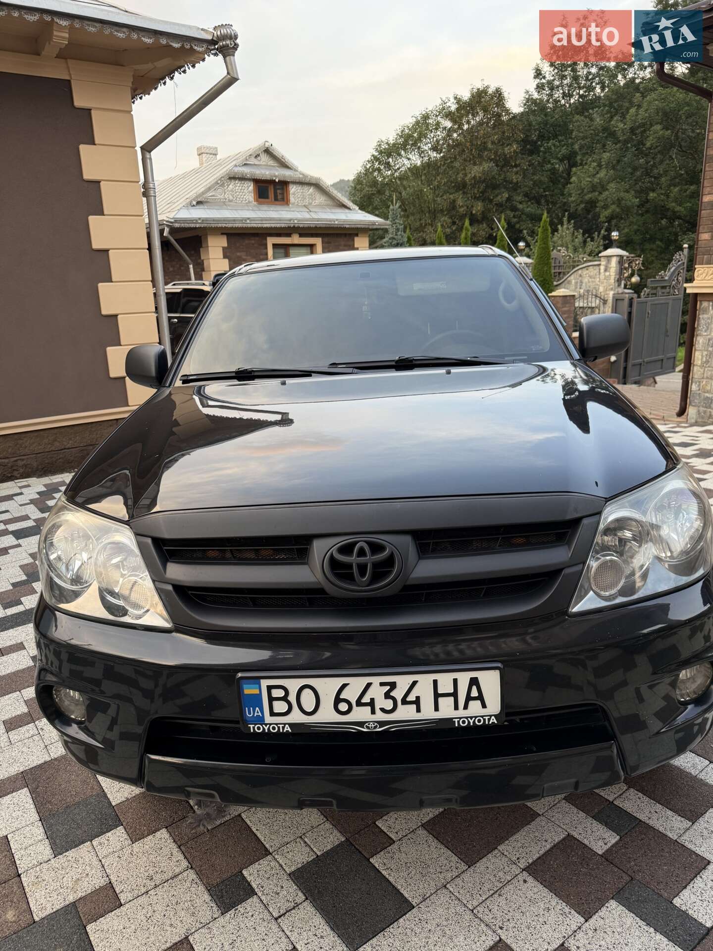 TOYOTA FORTUNER 2005