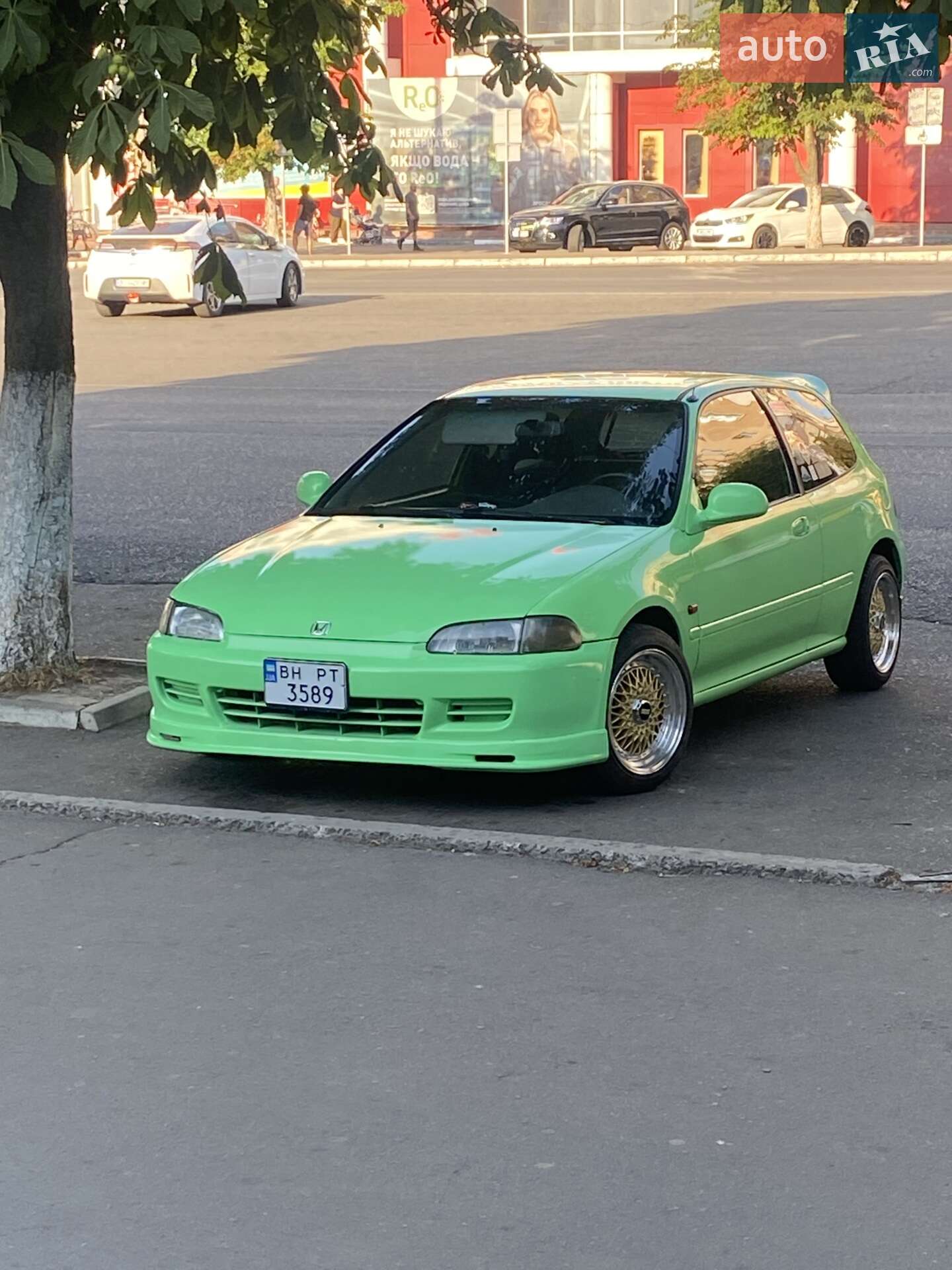 Головне фото звіту автомобіля HONDA CIVIC 1992