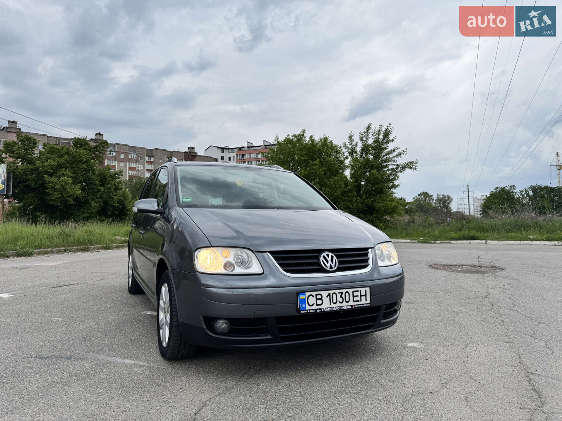 VOLKSWAGEN TOURAN 2003