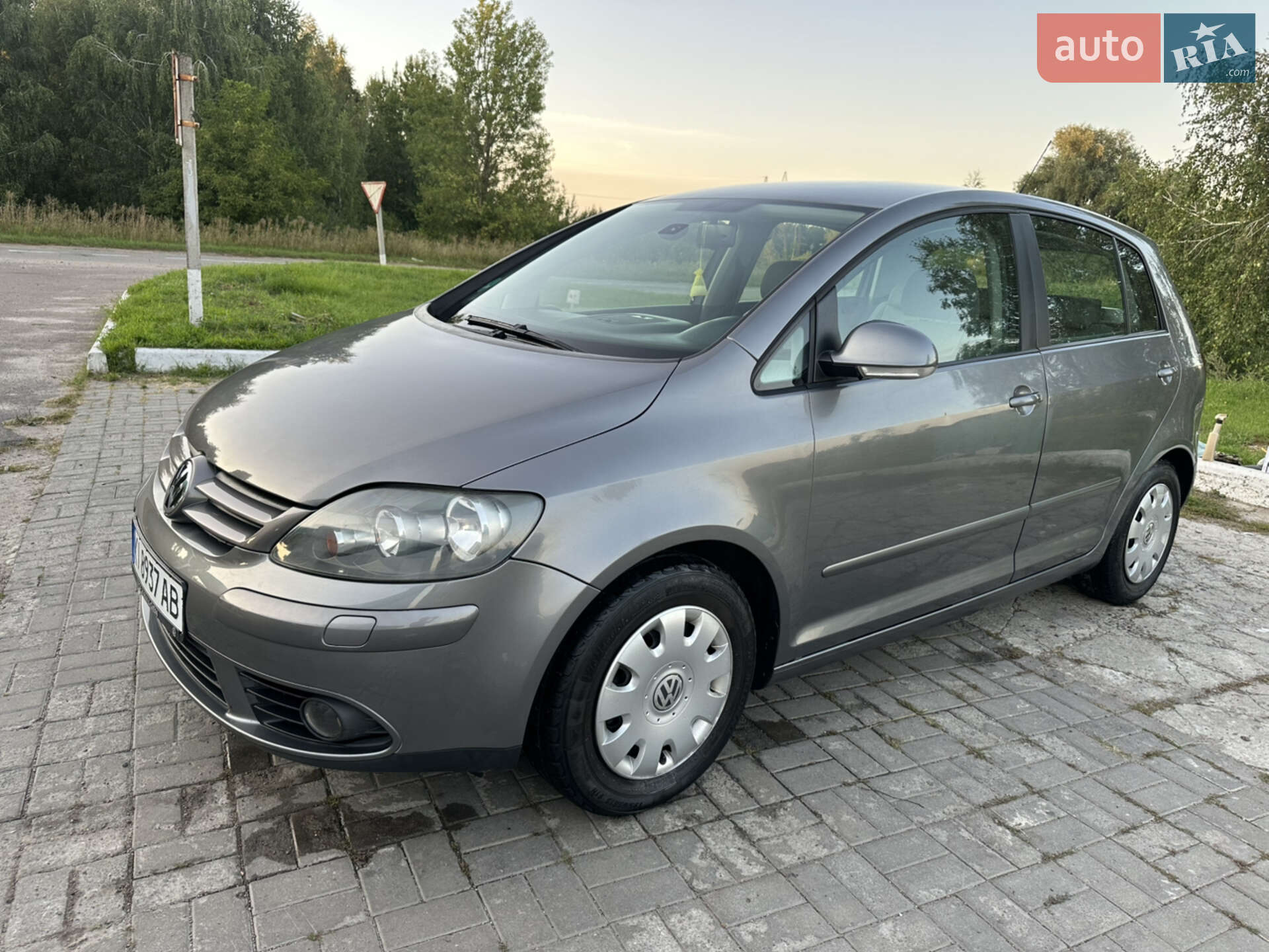 VOLKSWAGEN GOLF PLUS 2005