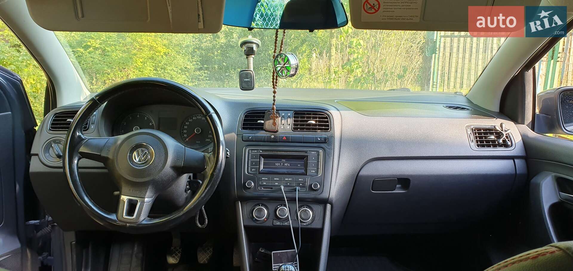 VOLKSWAGEN POLO 2013