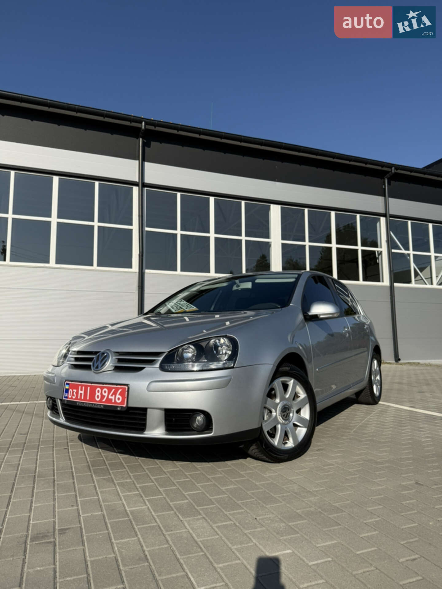 VOLKSWAGEN GOLF 2004
