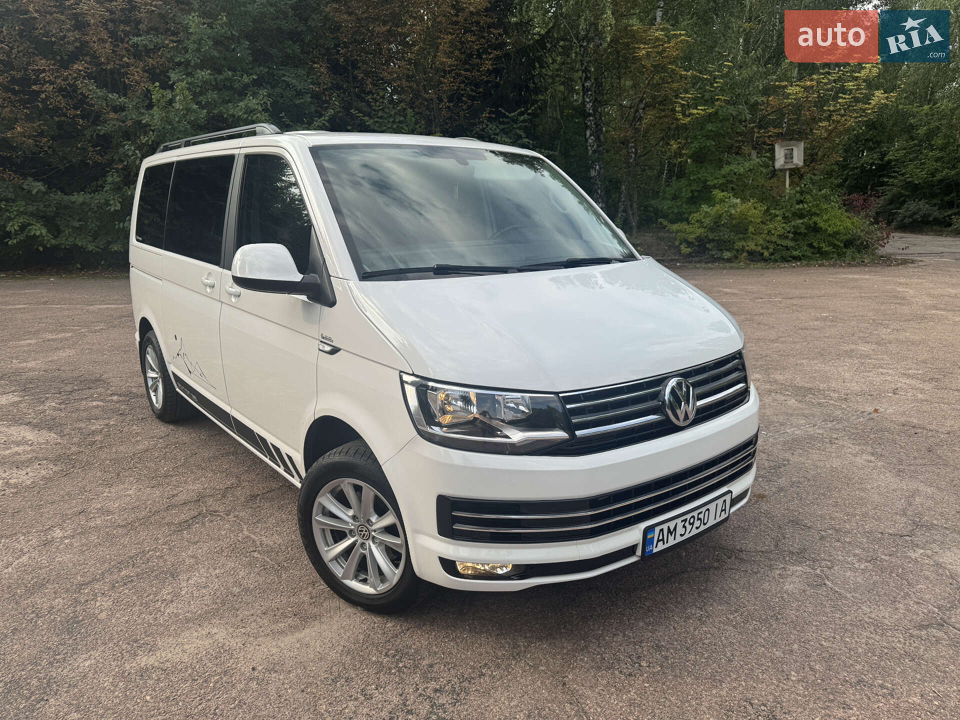 VOLKSWAGEN TRANSPORTER 2019