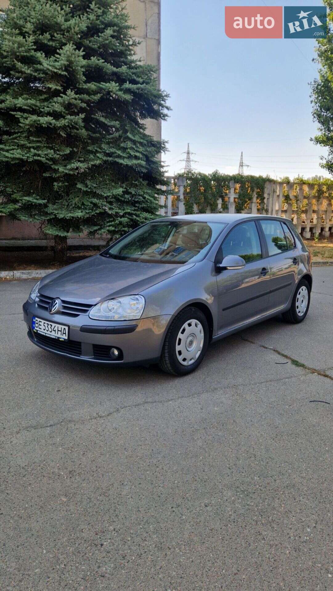 VOLKSWAGEN GOLF 2004