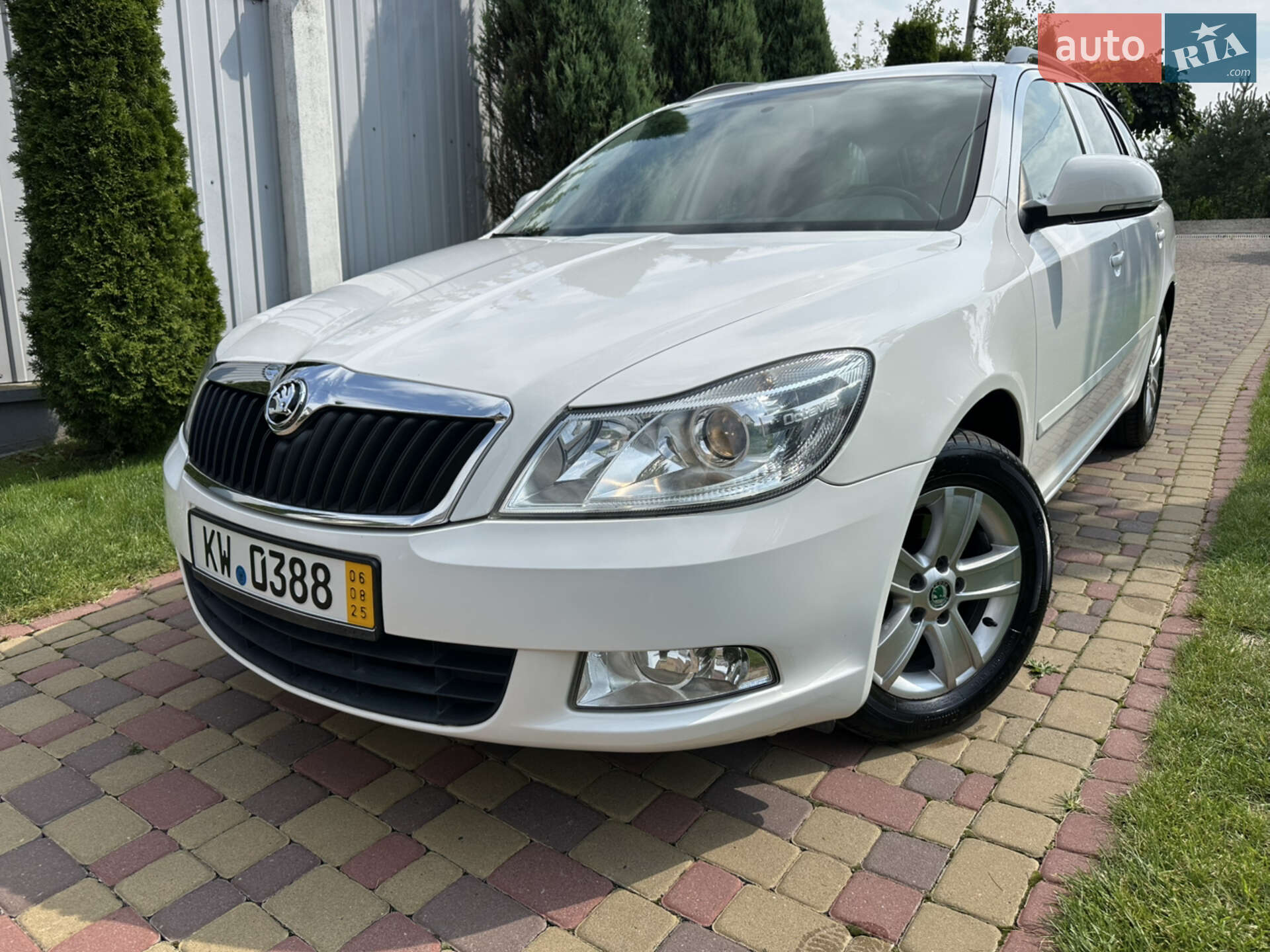Головне фото звіту автомобіля SKODA OCTAVIA 2012