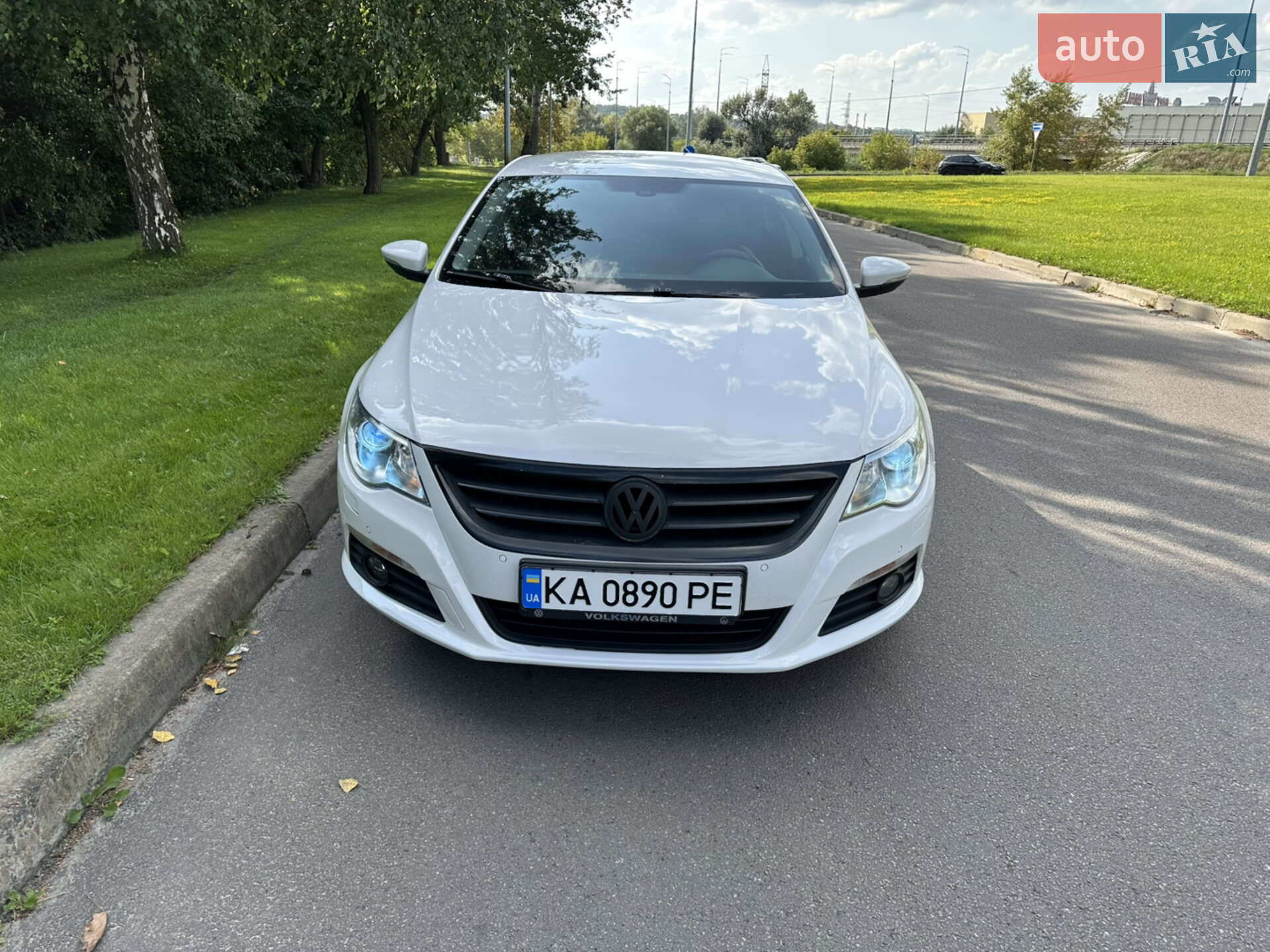 VOLKSWAGEN PASSAT CC 2011