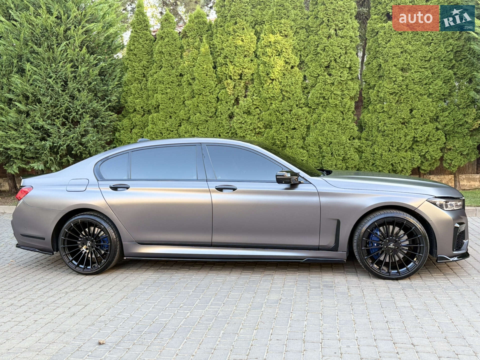 BMW 750XI 2016