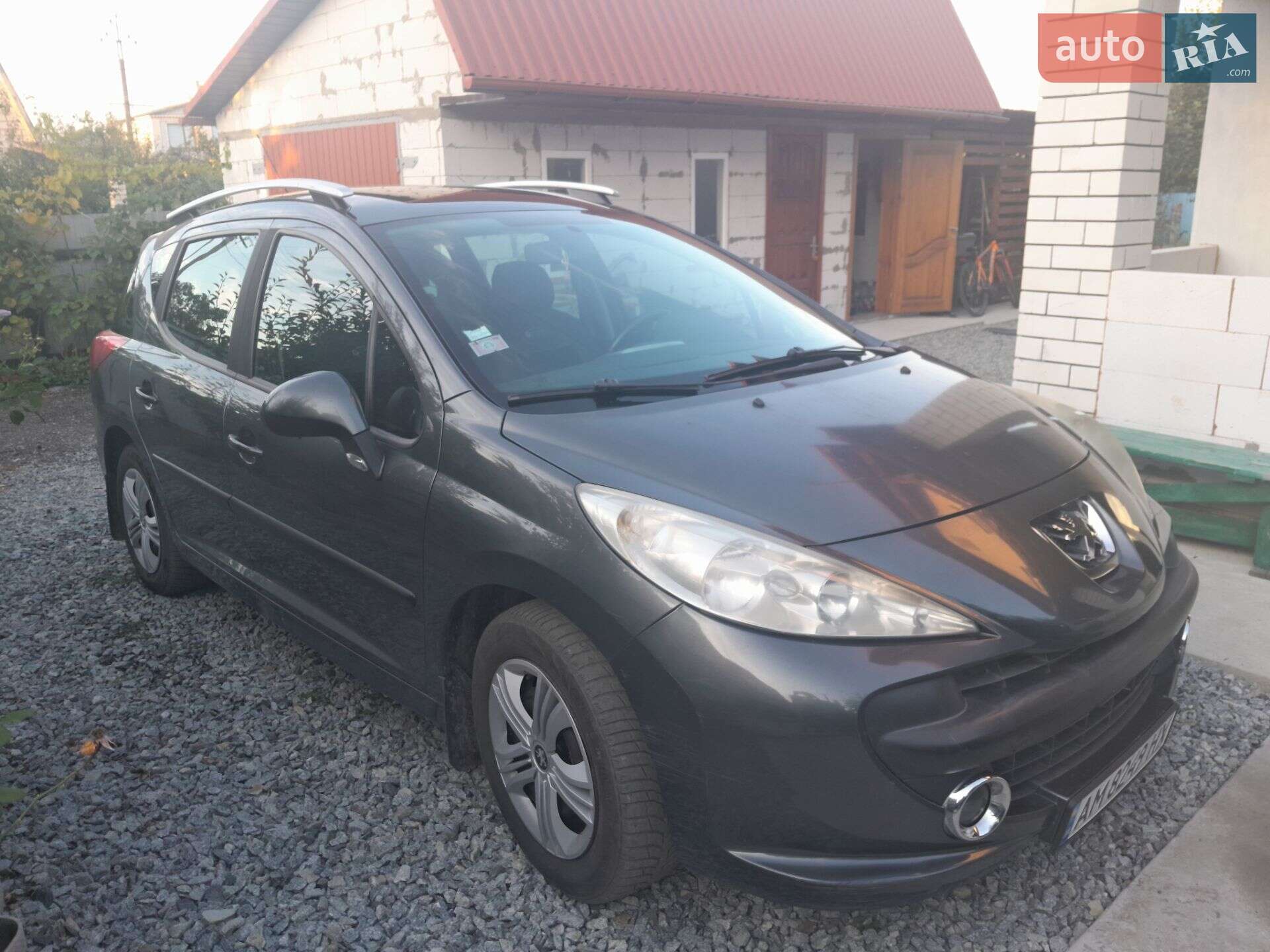 Головне фото звіту автомобіля PEUGEOT 207 2007
