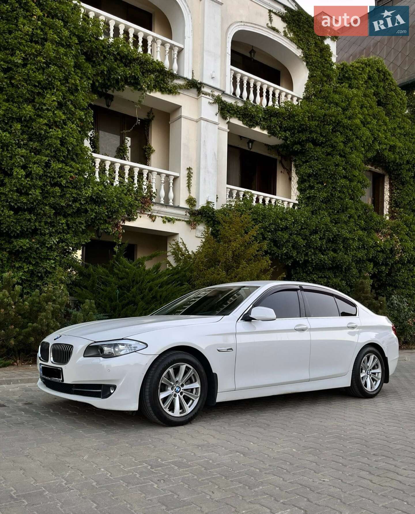 BMW 520I 2012