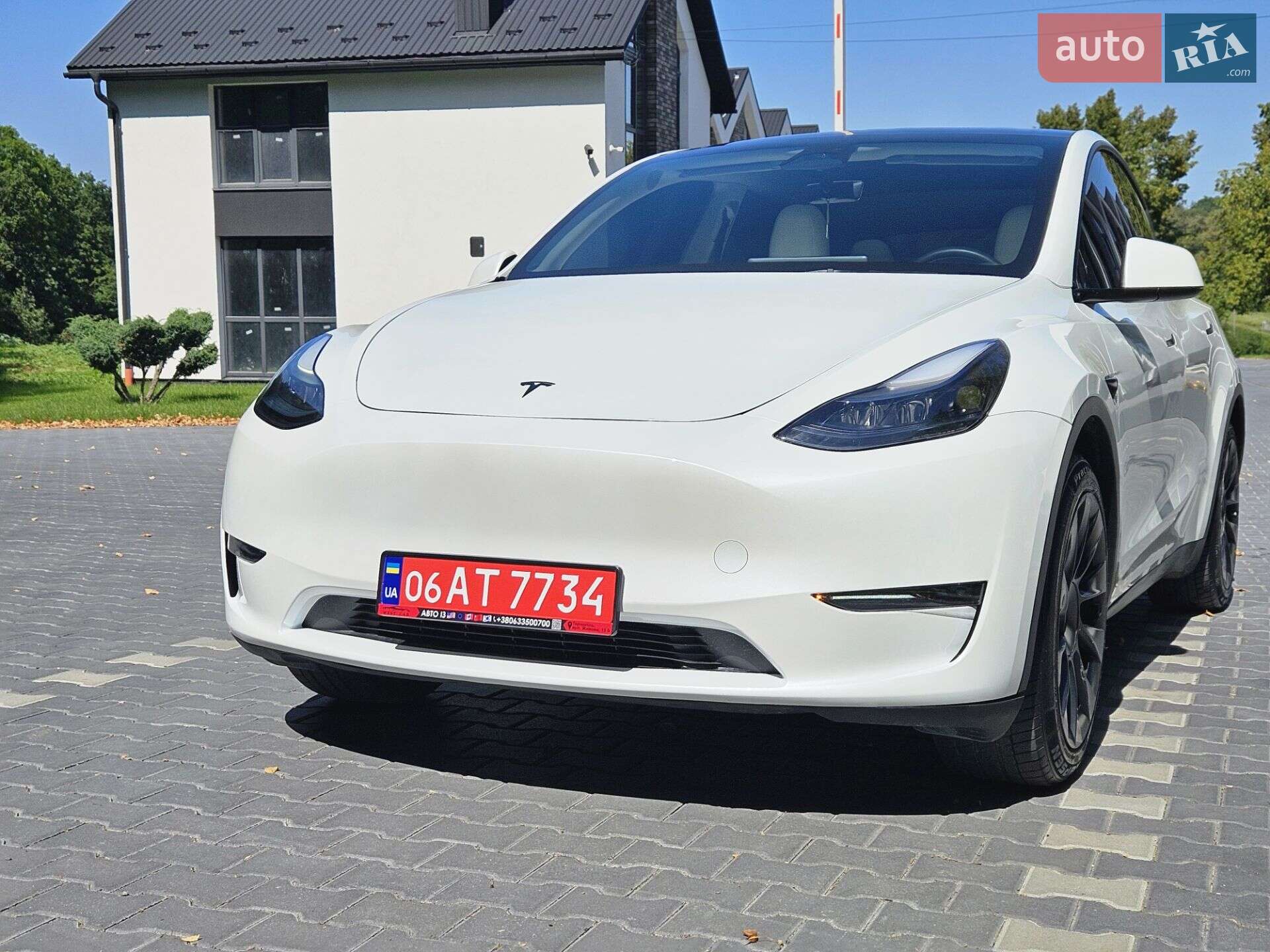 Tesla Model Y 2023