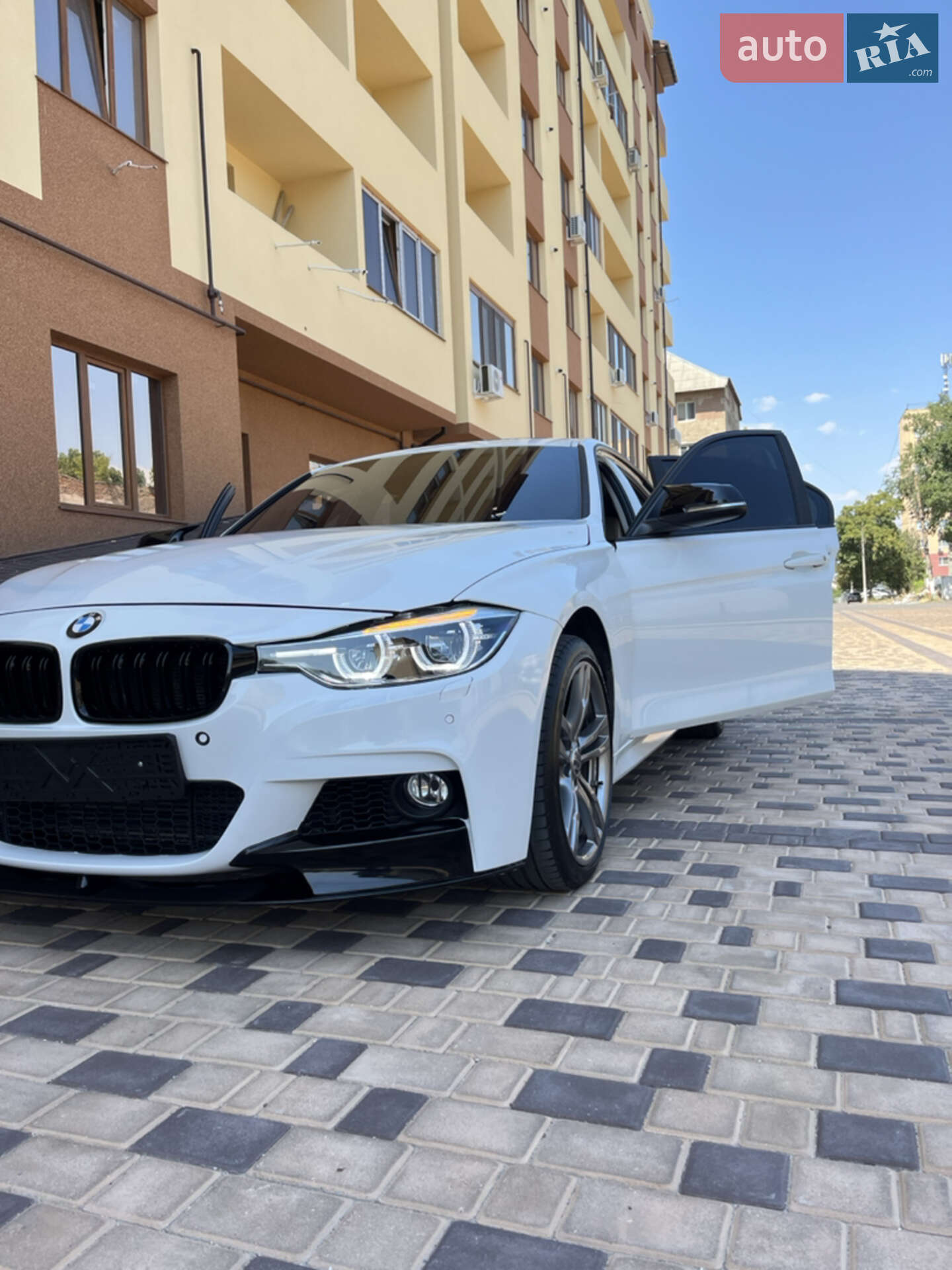 BMW 320I 2016