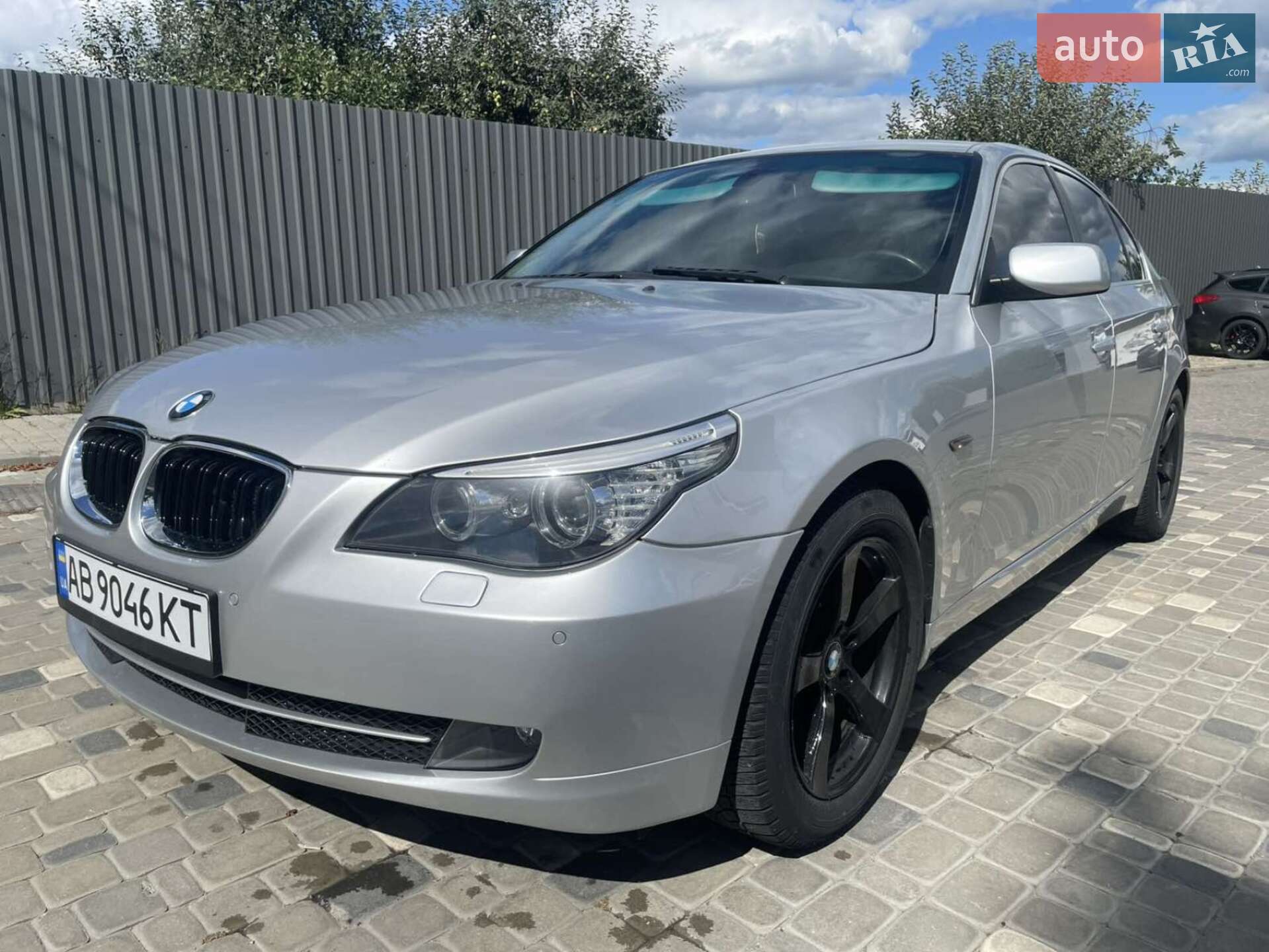 BMW 523I 2007