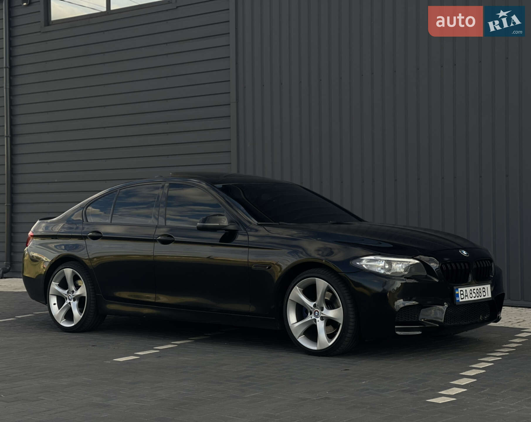 BMW 528XI 2013