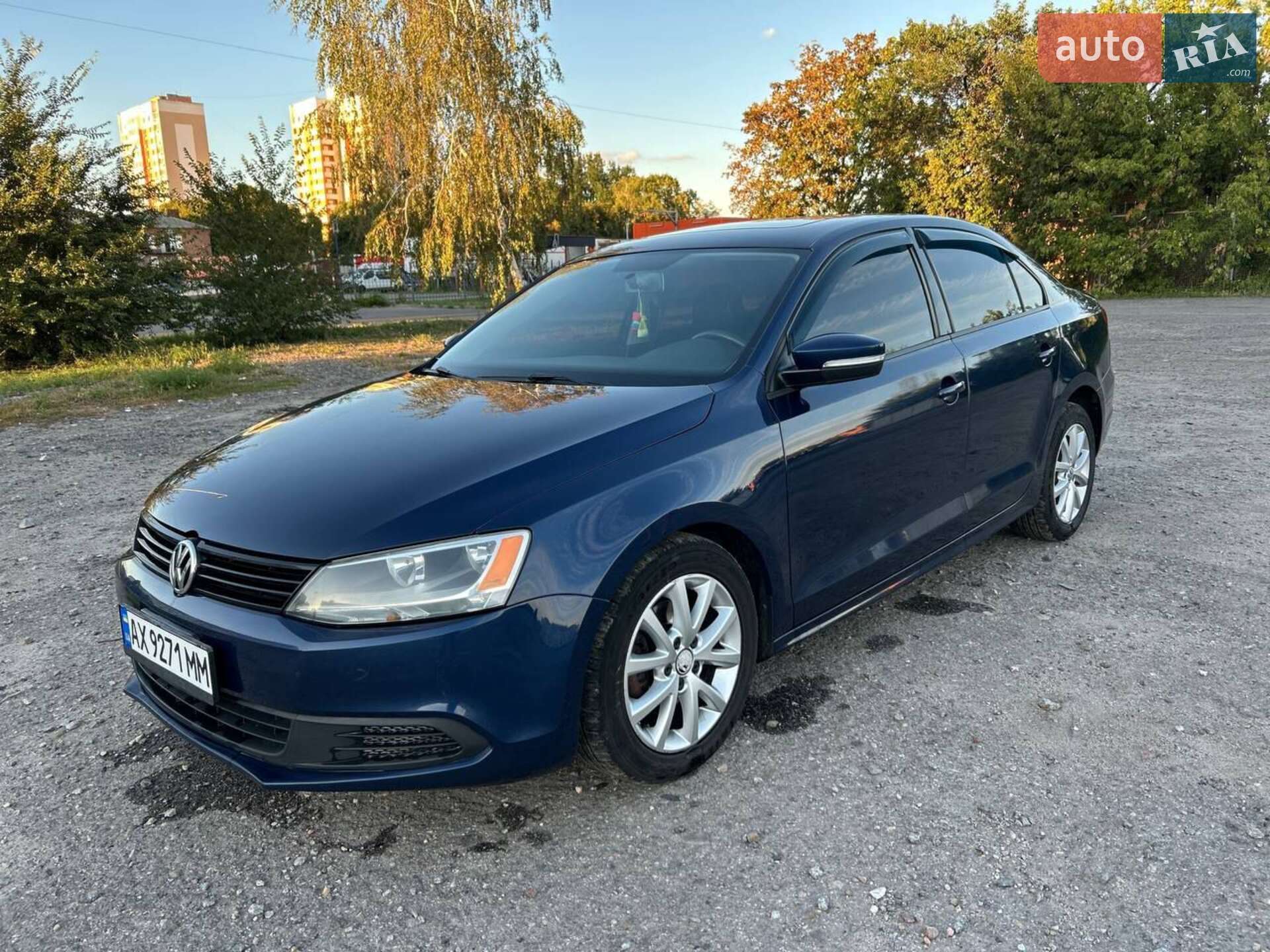VOLKSWAGEN JETTA 2011