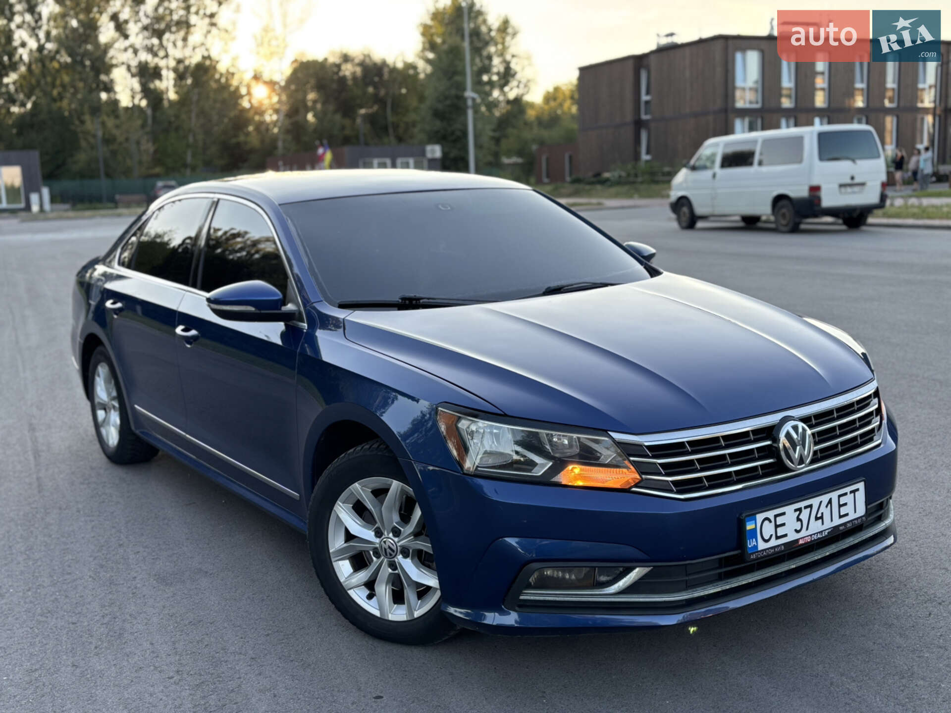 VOLKSWAGEN PASSAT 2016