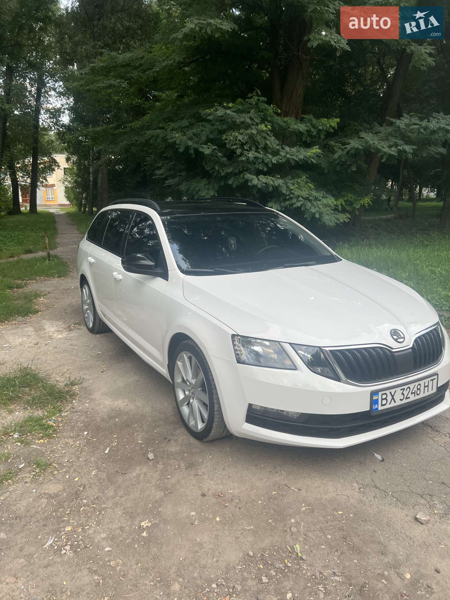 Головне фото звіту автомобіля SKODA OCTAVIA 2017