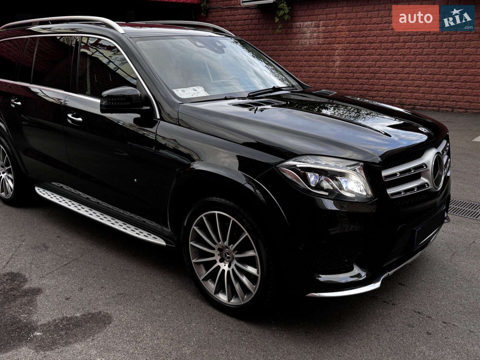 MERCEDES-BENZ GLS 400 2017