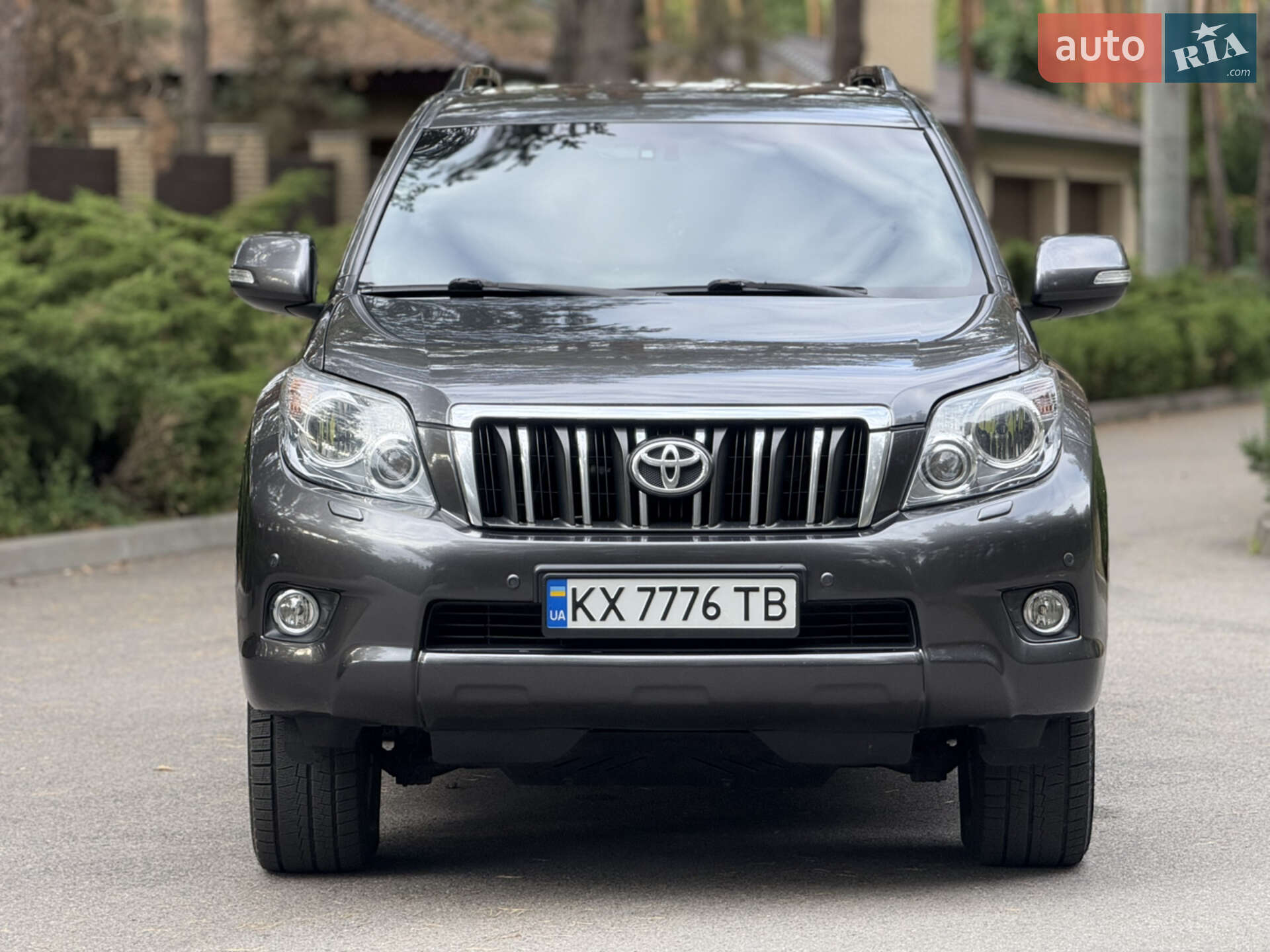 Головне фото звіту автомобіля TOYOTA LAND CRUISER 2010