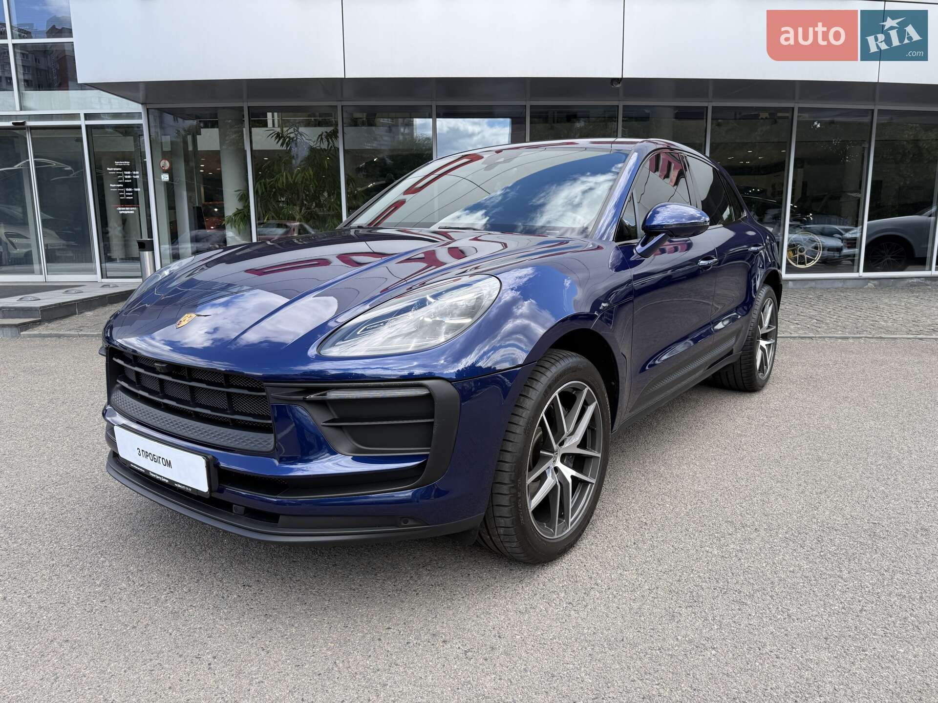 PORSCHE MACAN R4 2021