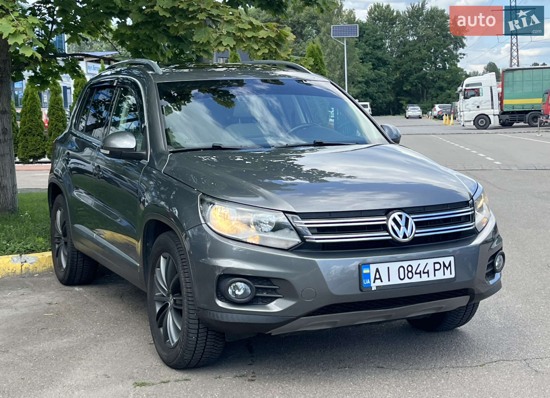 VOLKSWAGEN TIGUAN 2012