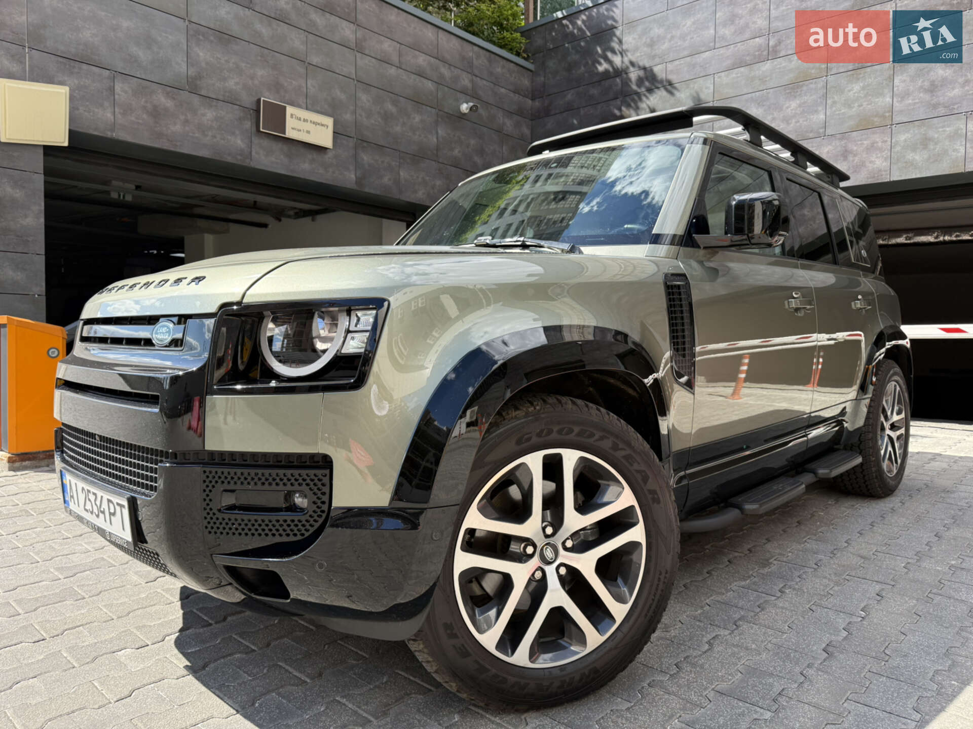LAND ROVER DEFENDER 2020