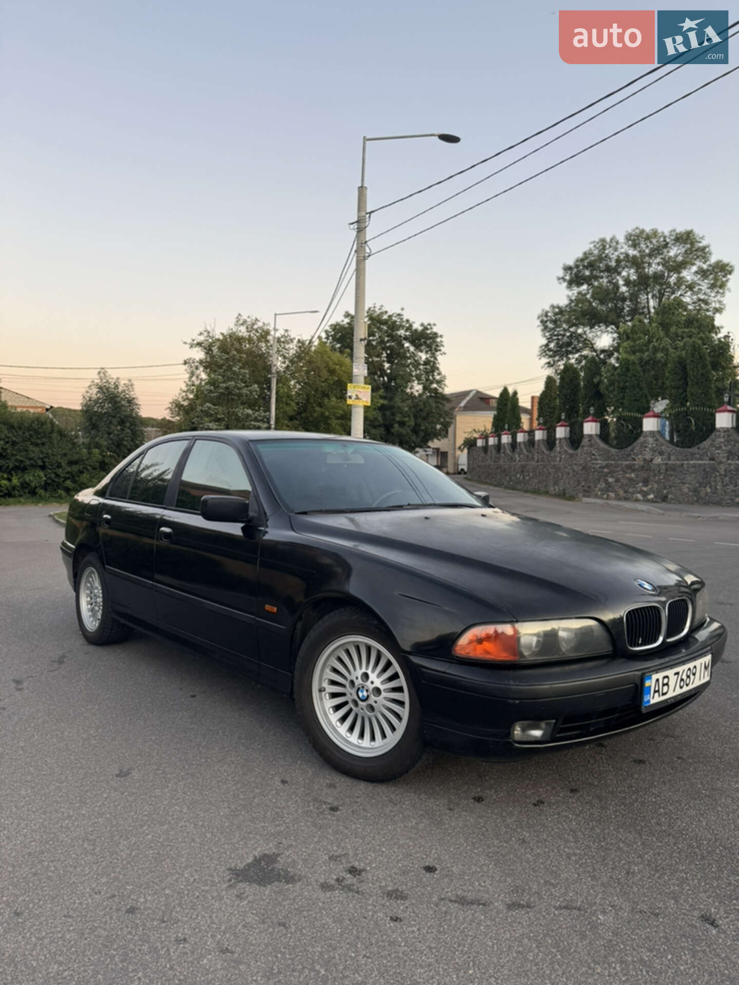 Головне фото звіту автомобіля BMW 528I 1999