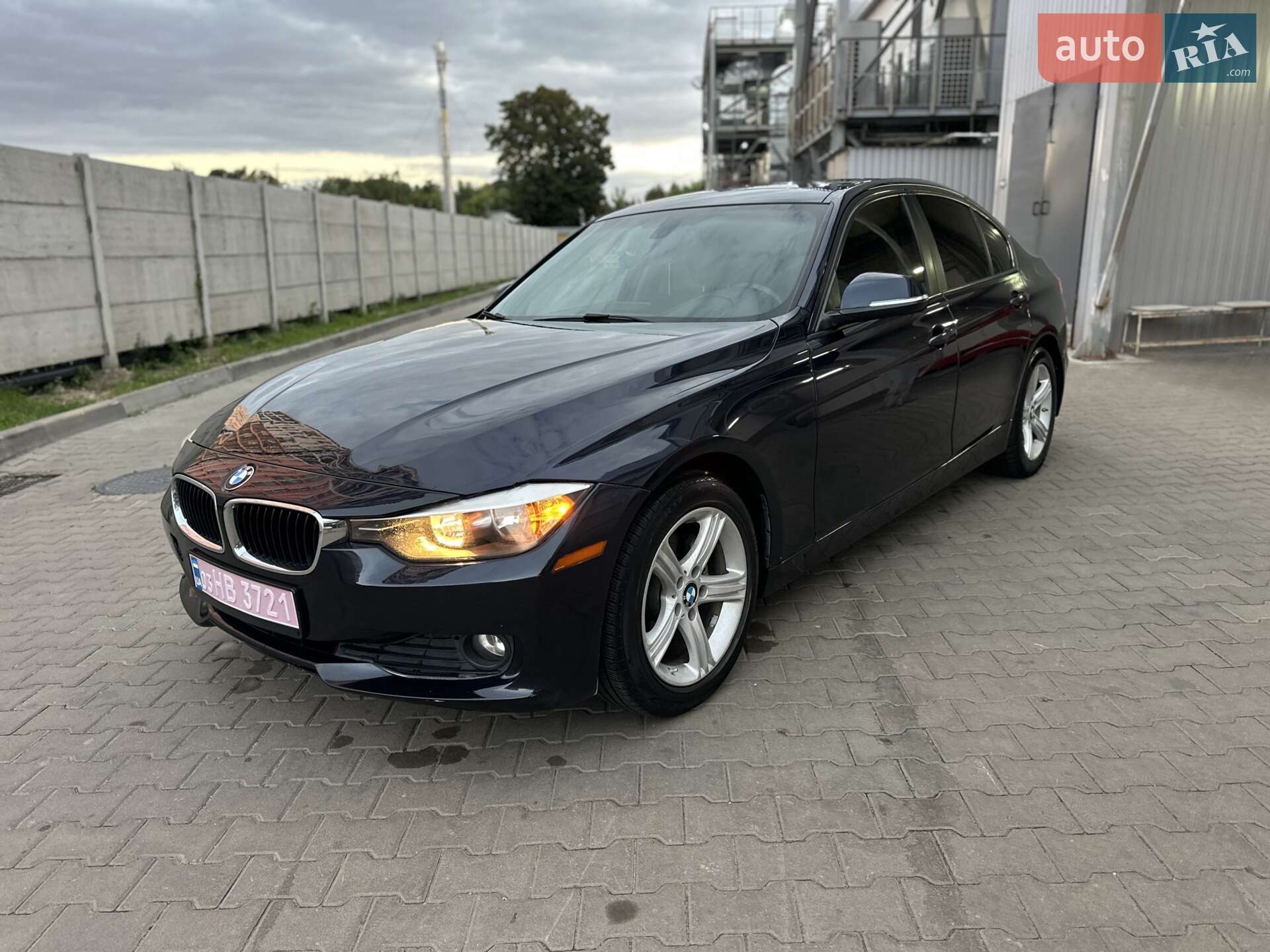 BMW 320I 2013