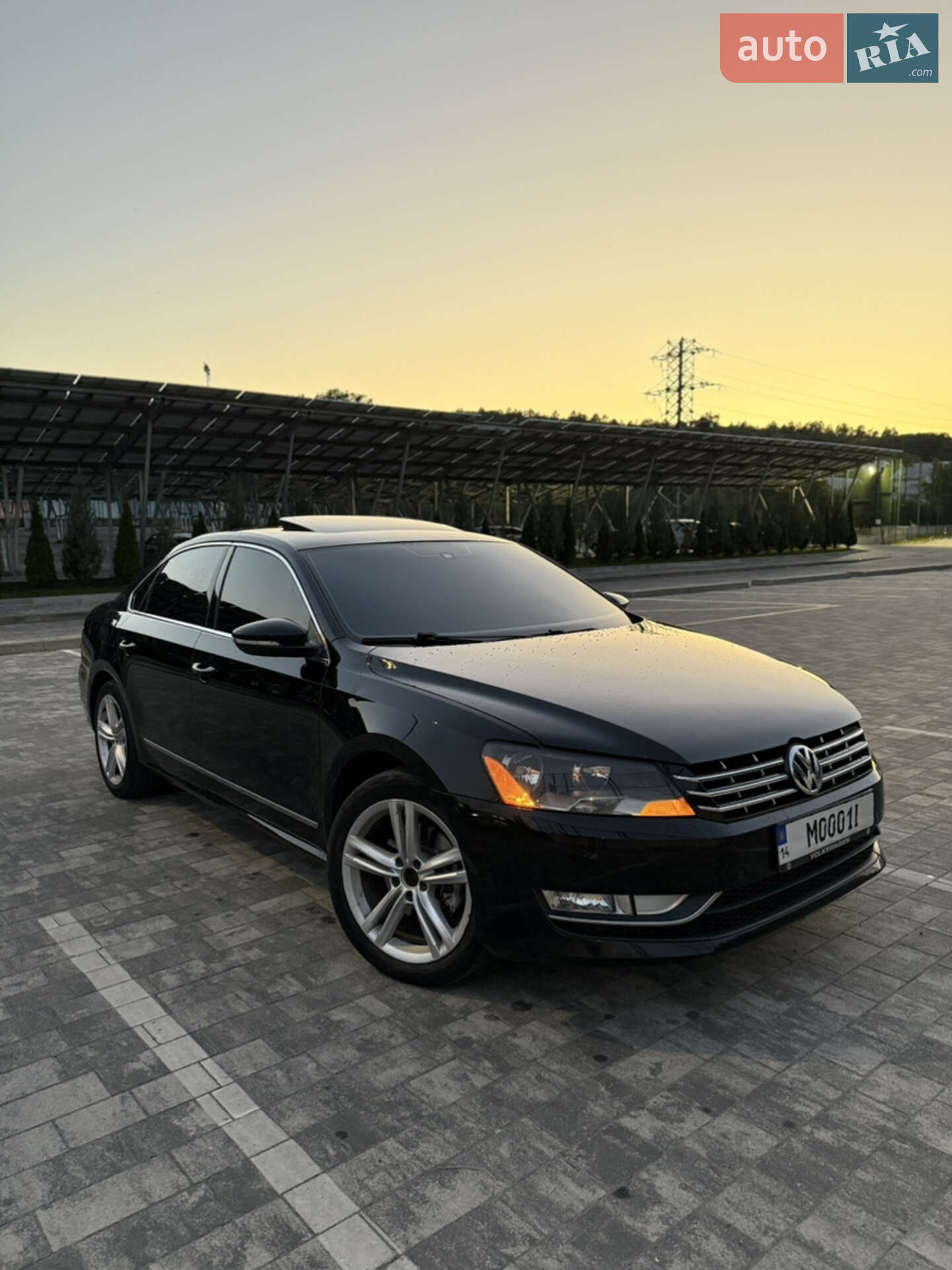 VOLKSWAGEN PASSAT 2012