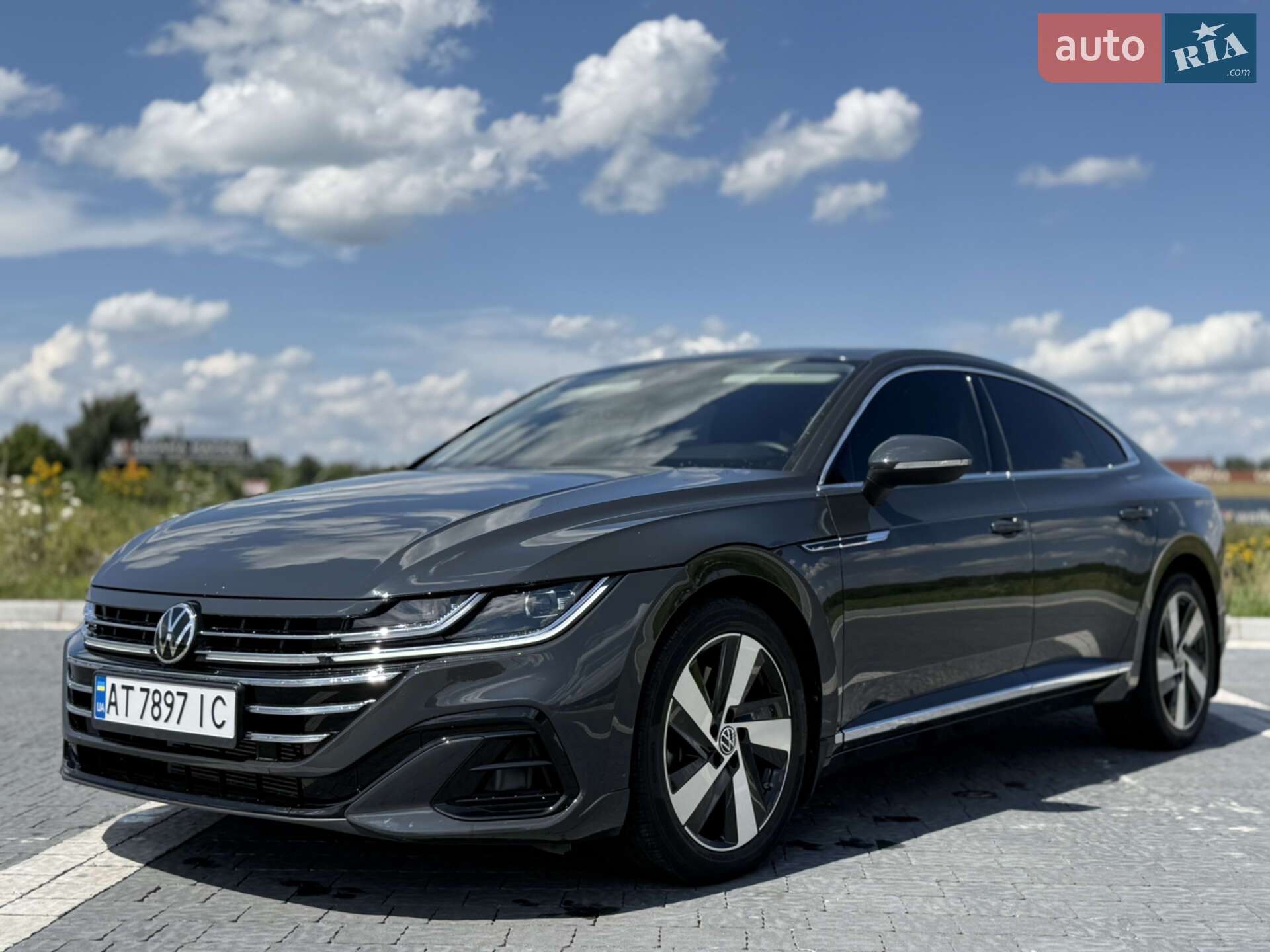 VOLKSWAGEN ARTEON 2021