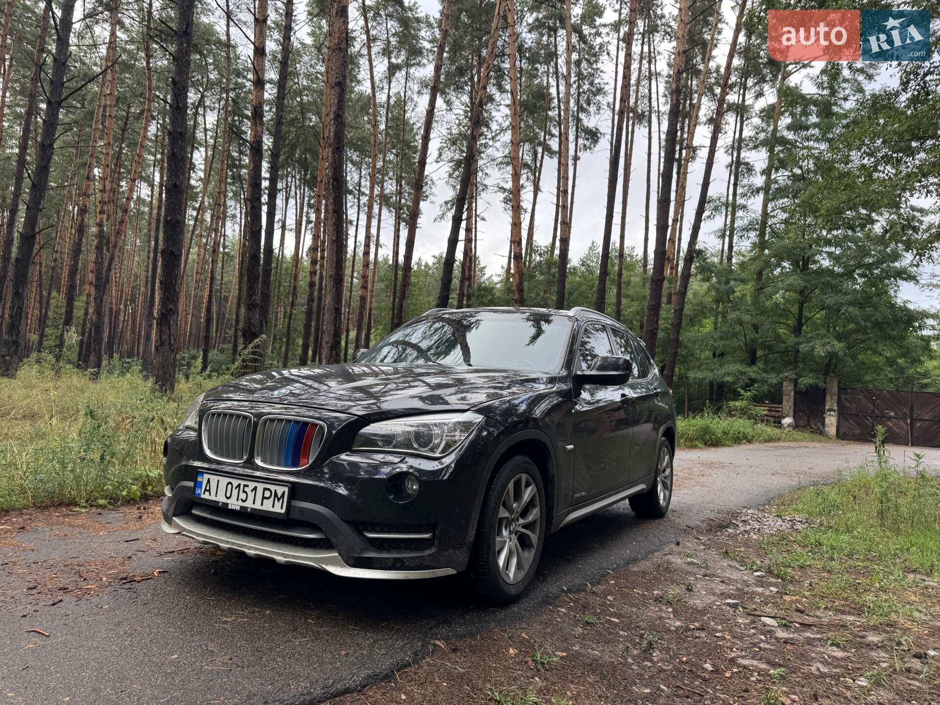 Головне фото звіту автомобіля BMW X1 2011